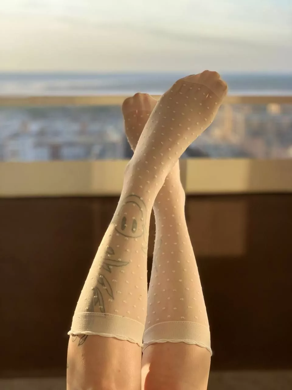 🧦🧦 posted by tastybeginner