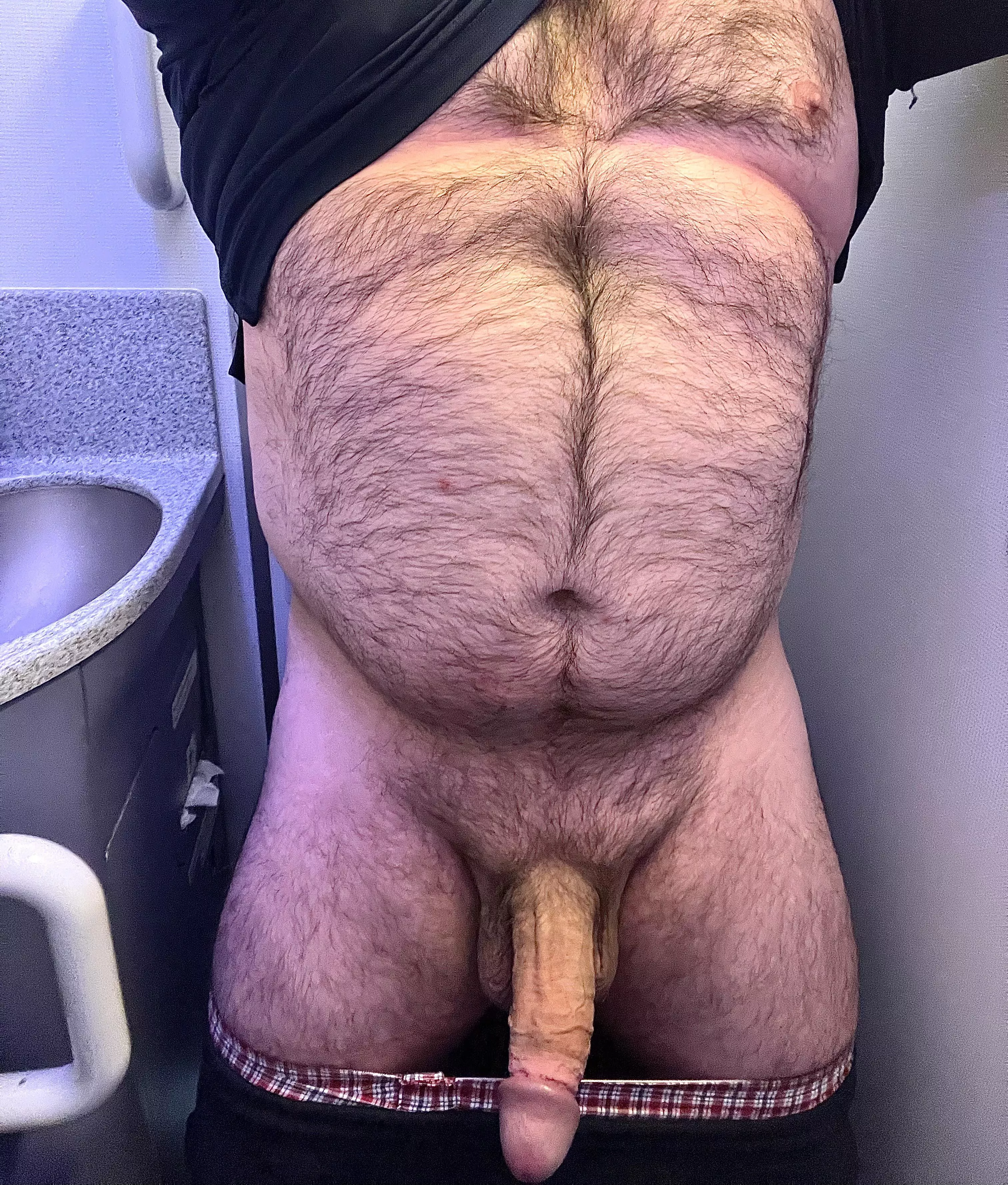 [40] Dadbod at 20,000 feet. Anyone care to join me, itâ€™ll be a tight fit, but a fun time. posted by yankee0094