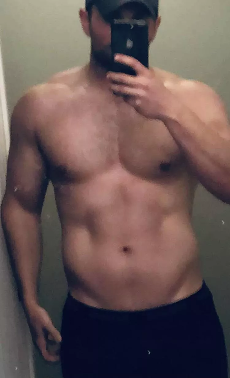 [40] Do I qualify as a dilf? posted by agrey7777