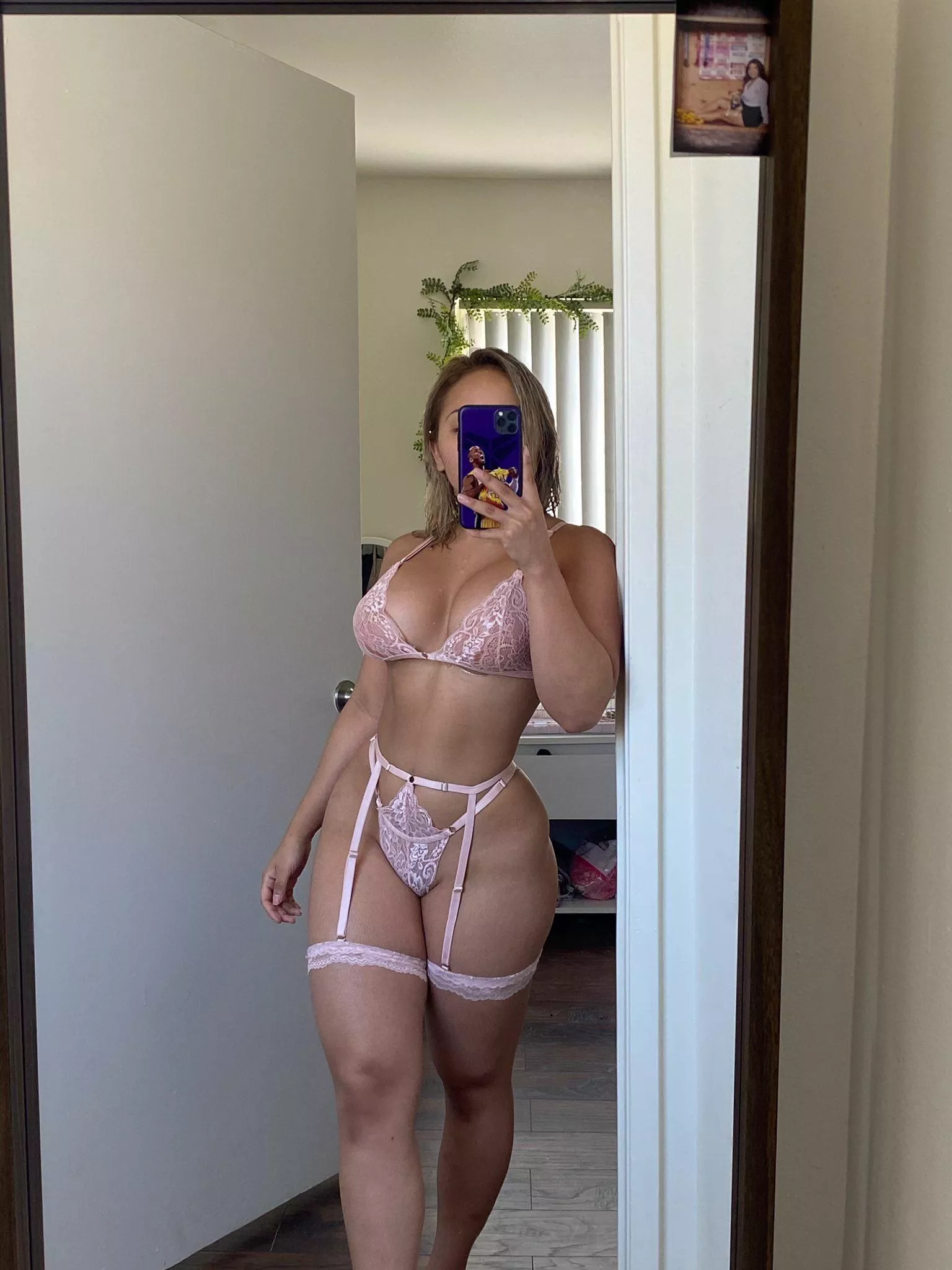 4â€™11â€ and thicc posted by kinkykat977