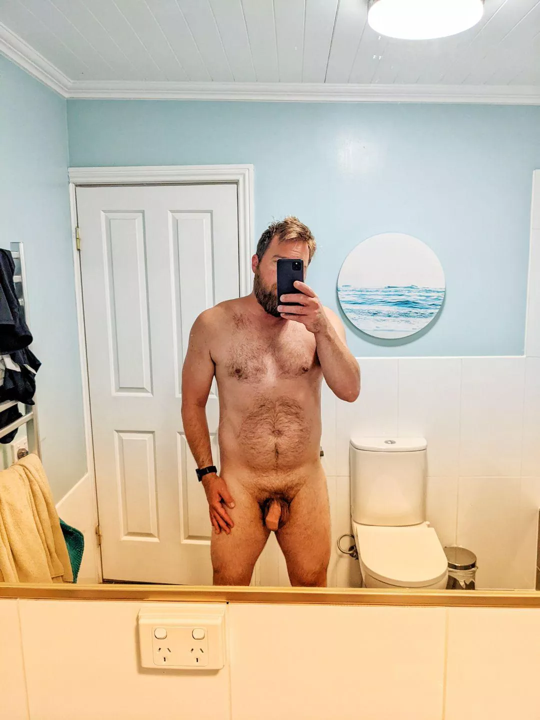 [42] I Level up my mirror selfie. posted by nib1cycer