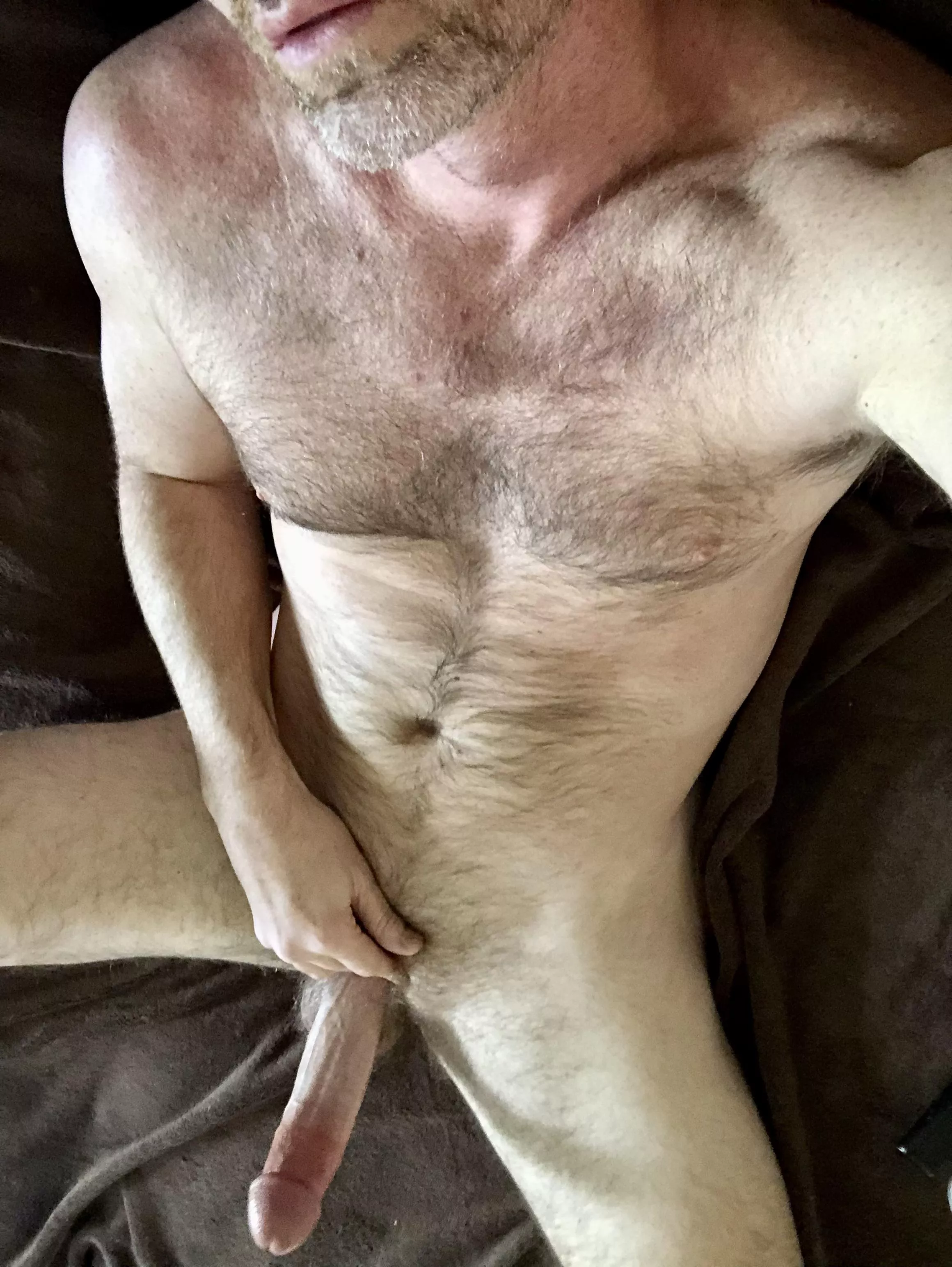 [43] Do you need a 6ft5 daddy in your life? PMâ€™s welcome posted by Leo_knoxx