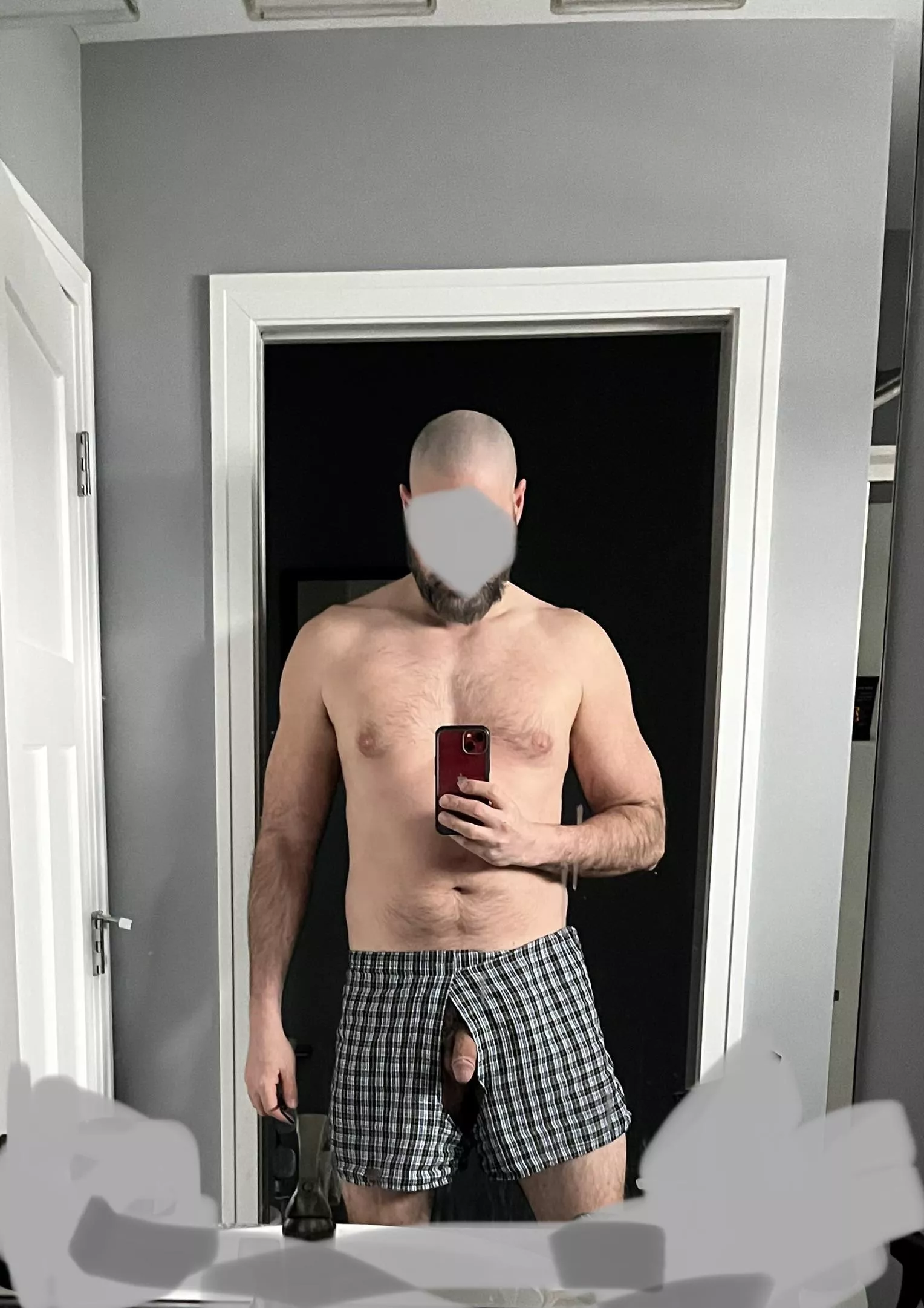 (50) in old boxers posted by MuscleGutGuy