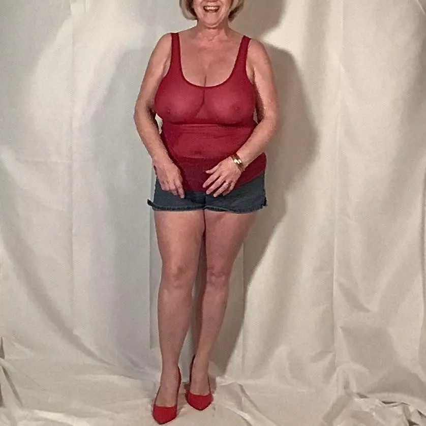 57F - Trying on a possible Spring Break outfit! posted by CurvyGILF4Fun