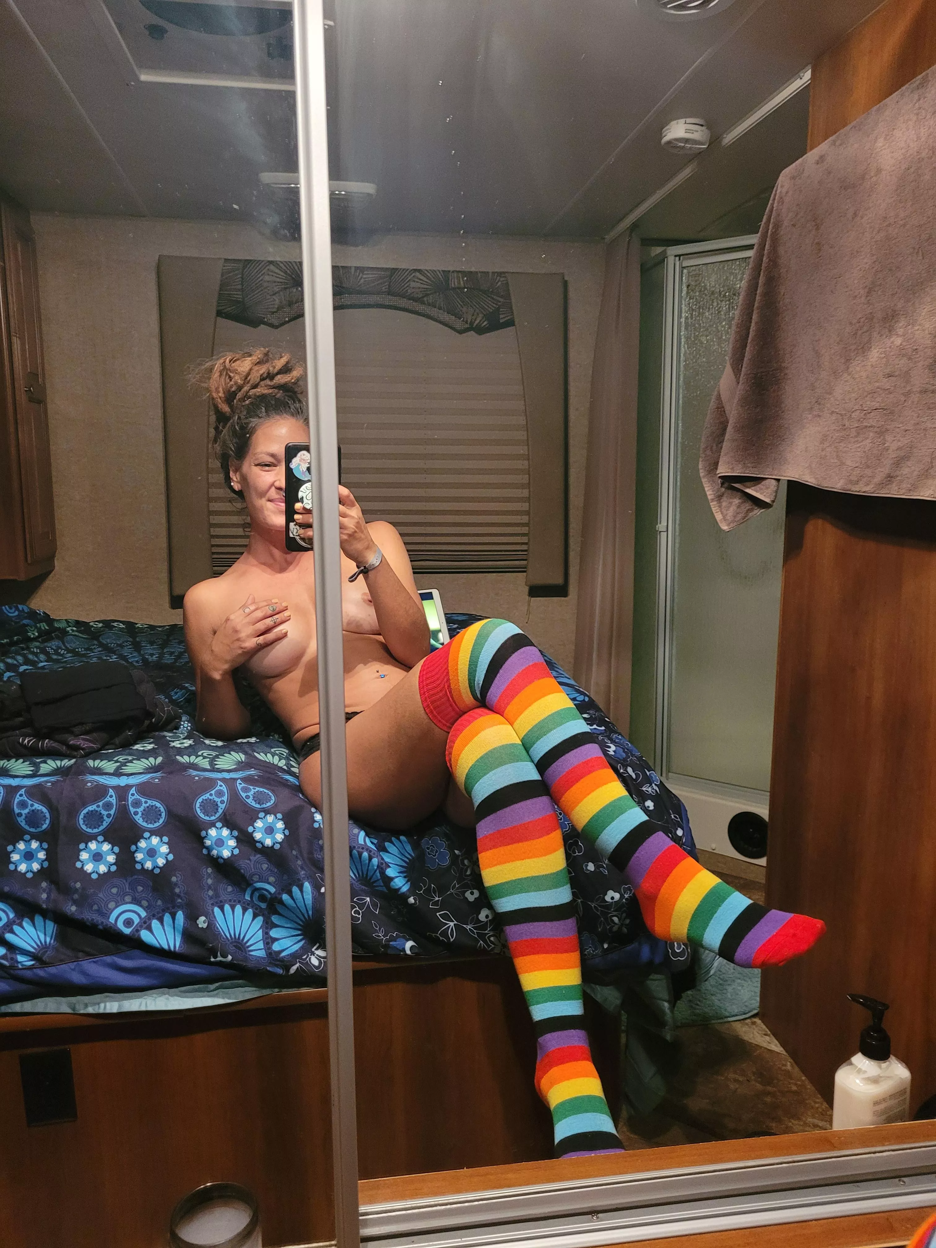 A lil sock love for ya on a Monday! (F) posted by misslunablue