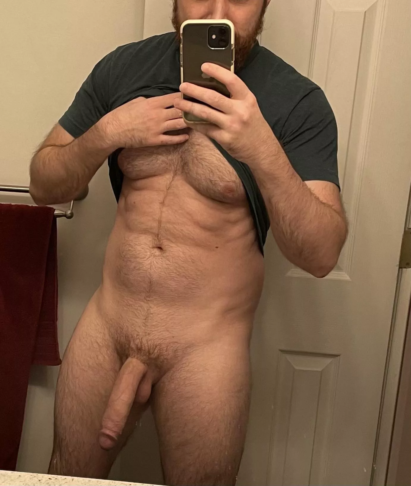 About to shower if you want to join [40] posted by thicksurg