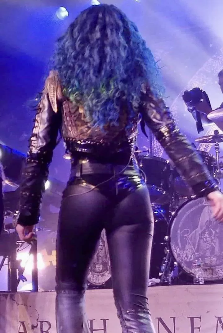 Alissa White-Gluz (Arch Enemy Singer) posted by michalemartyr