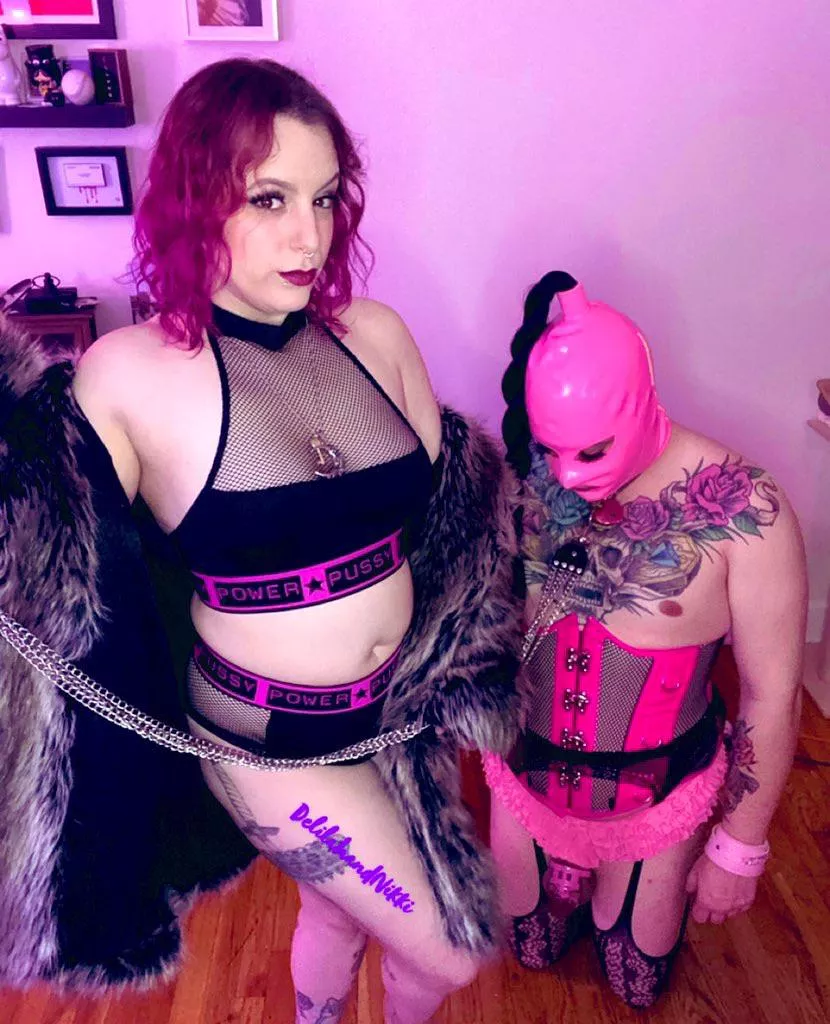 Alpha women run the world sissy read my outfit. You should be on your knees next to this beta😈 posted by DelilahGold