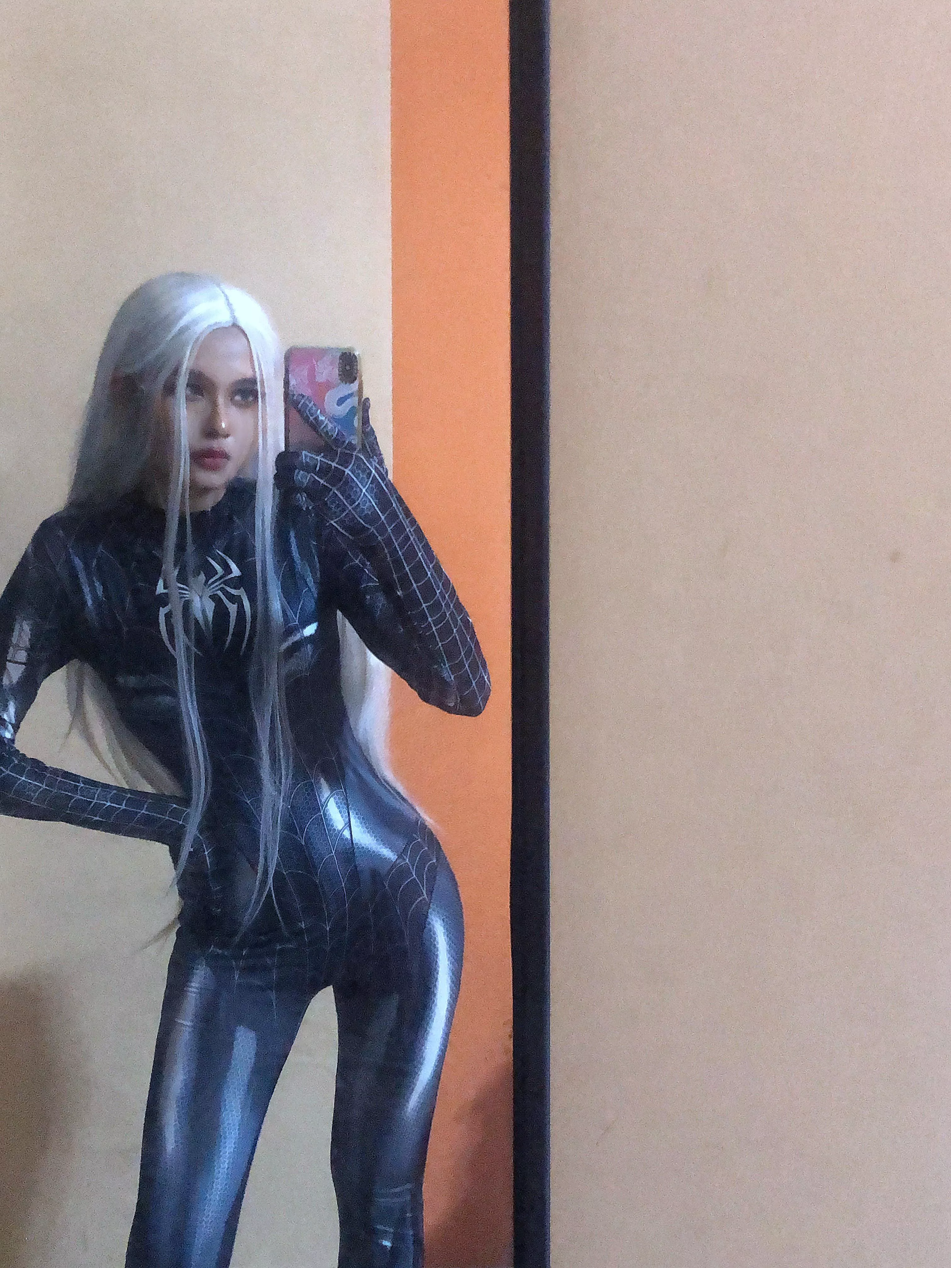 Another selca of my Black Cat Symbiote (â‰§âˆ€â‰¦) posted by Mercury_cosplay