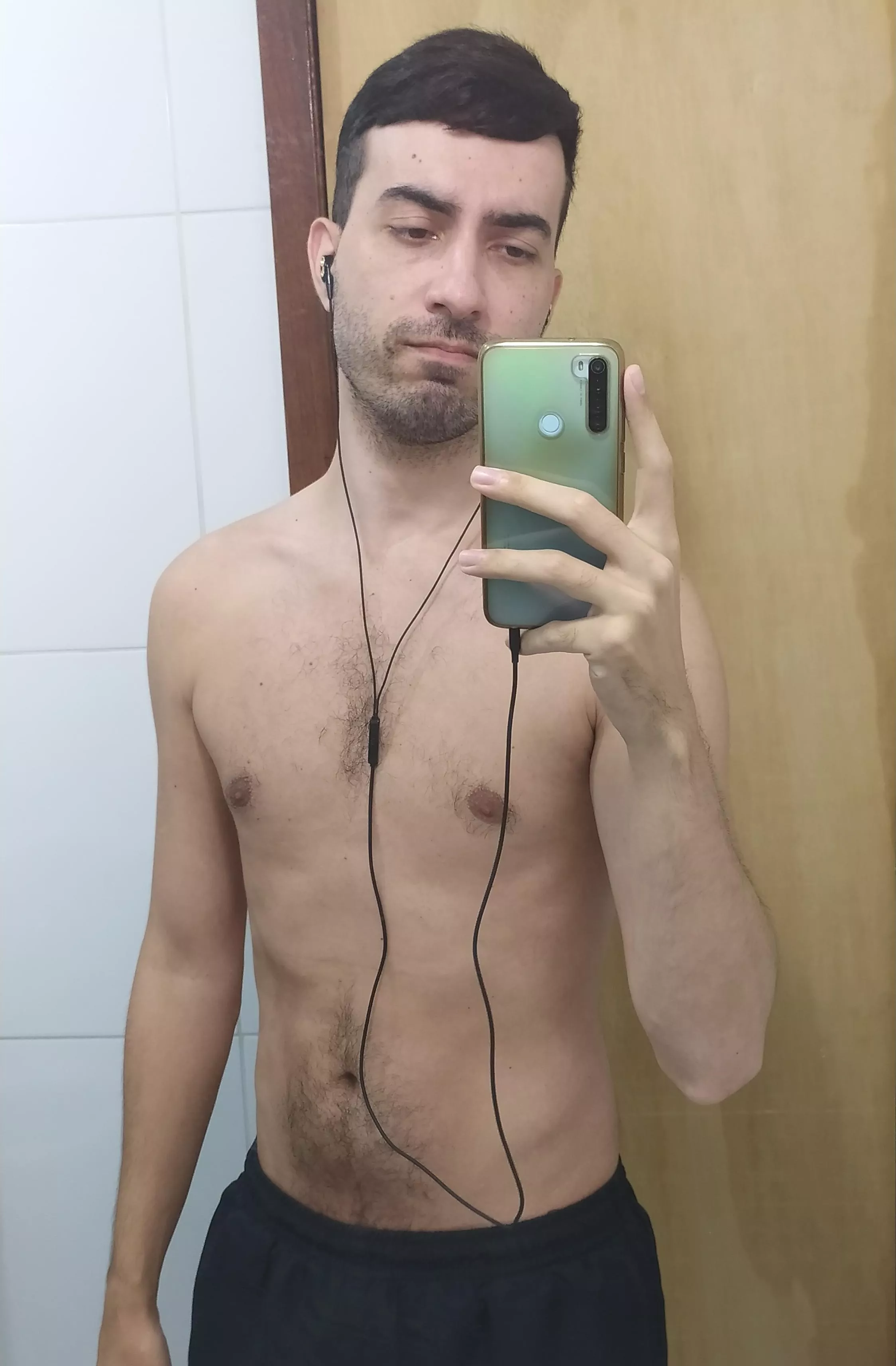 Any love for skinny/average guys? posted by jamesguldan