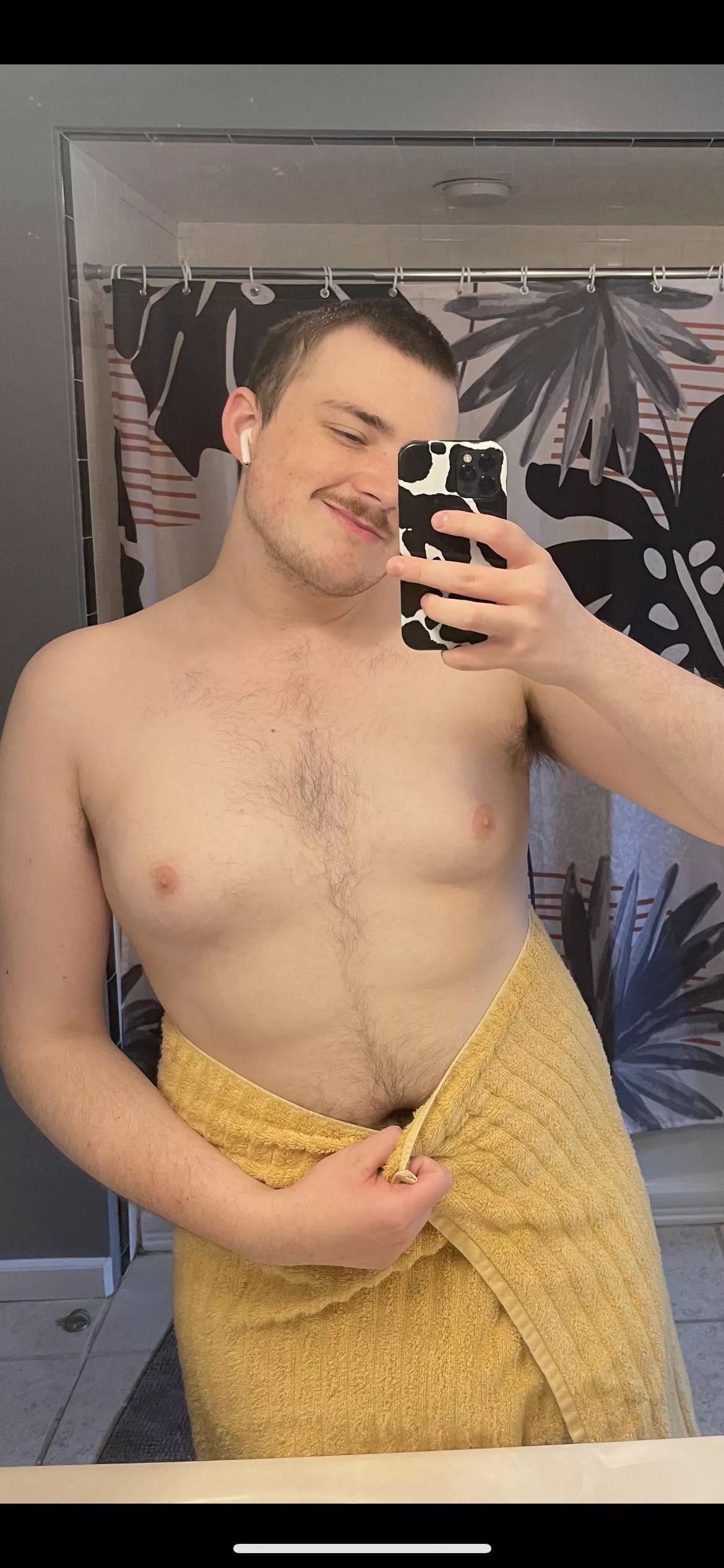 any room for dadbods here ? posted by TheIconicLegend