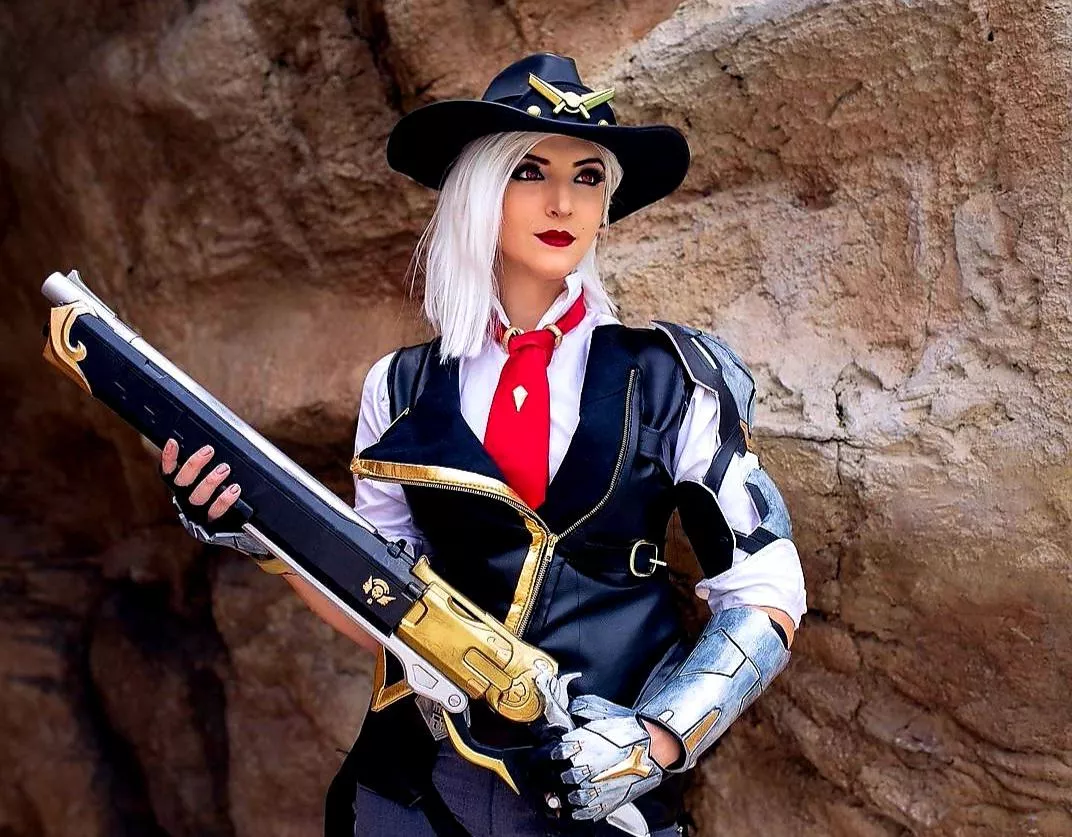 ashe [self] posted by gamegrumpette