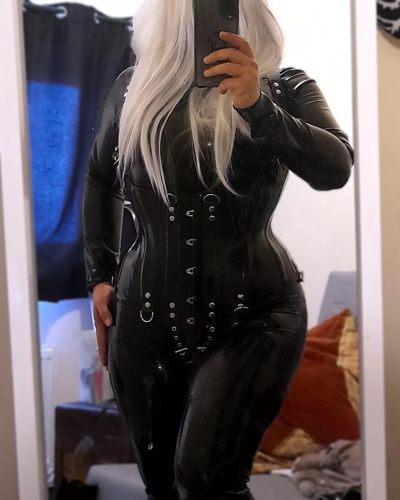 Bombshell posted by newrubbercreature