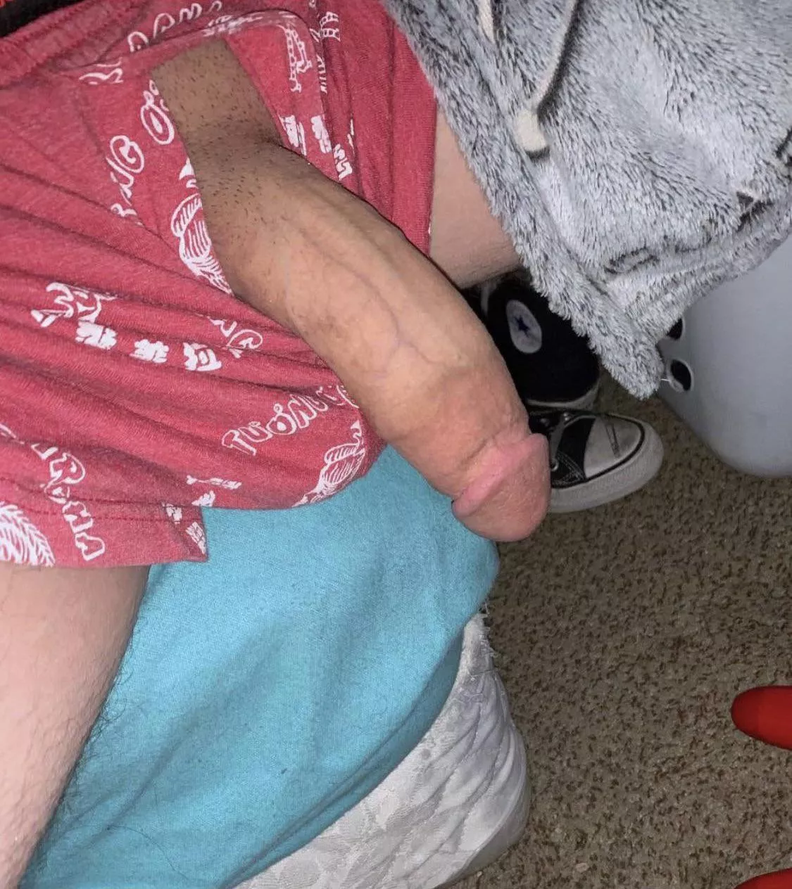 bored so hereâ€™s my cock posted by jimmydew41