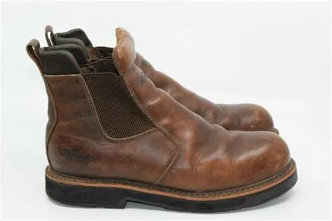 Can anyone help me with any info on these thorogood chelsea boots? posted by Rusty_Wallsack