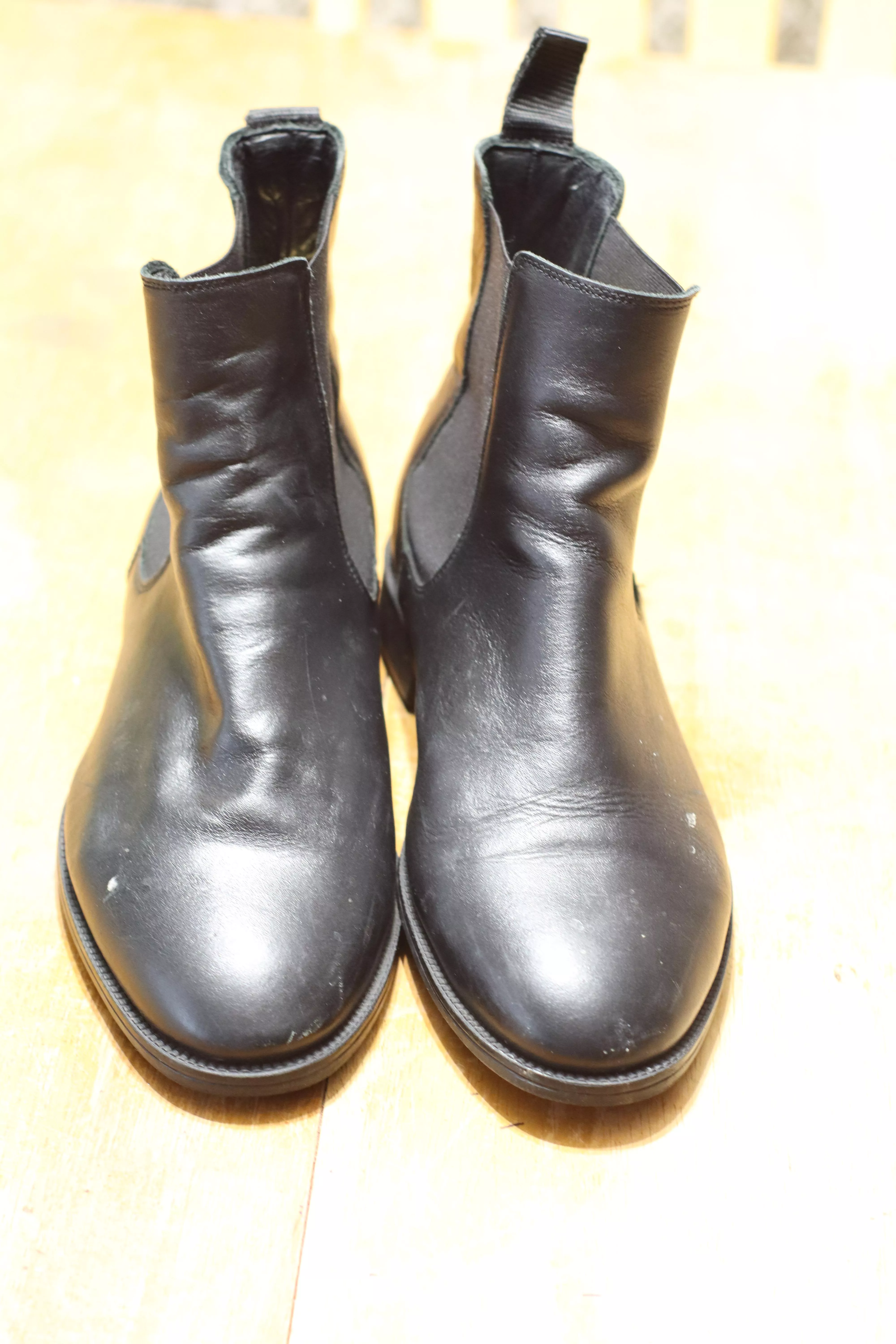 Chelsea Boots posted by TroN-0074