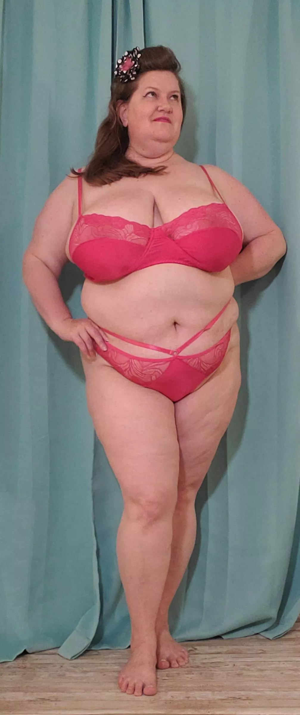 Classy pinup inspired look ðŸ’ž [F49] posted by Lavender_Lush72