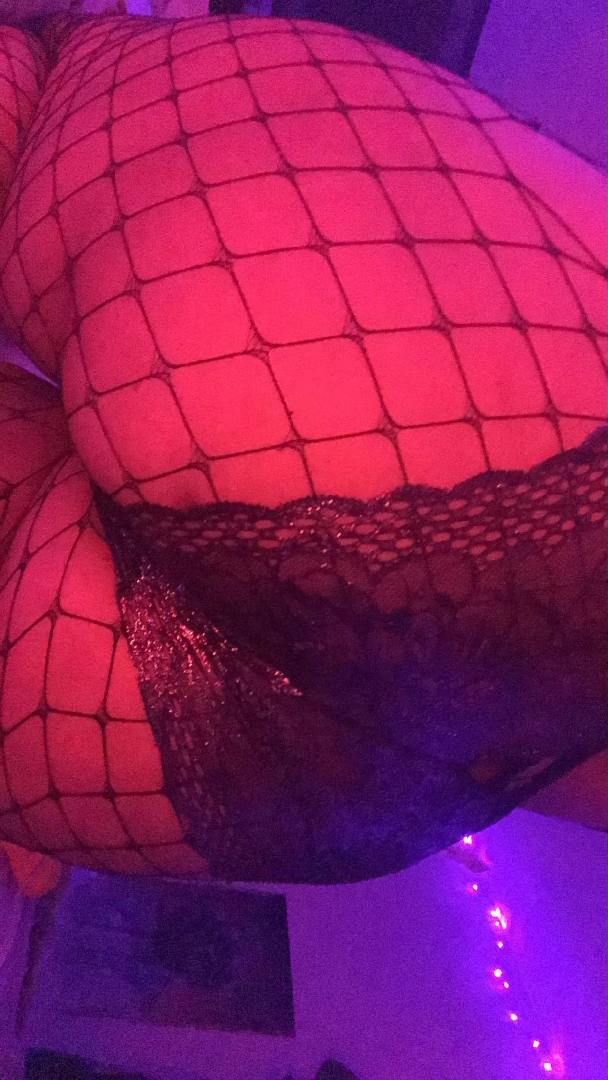 cx i think i feel the best when i get to wear my fishnets mwahahah posted by lemonlovesyou