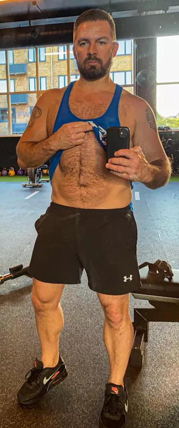 Dadbod check.. yup, still there posted by WnnBmsclBear