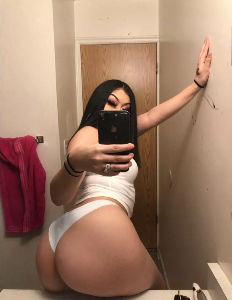 Daddy my ass needs to be spankedðŸ˜© posted by GlizzyGawd69420