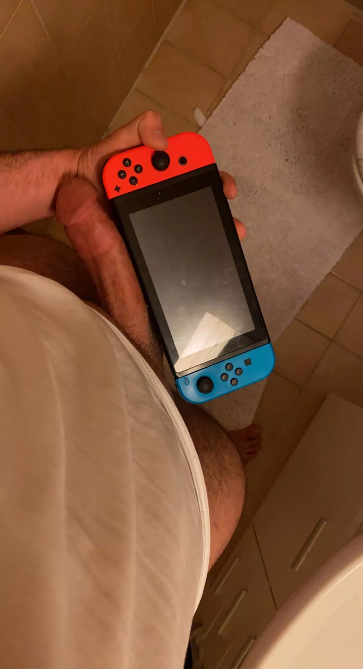 Did you ever had a nintendo switch inside you? posted by Kiki2712