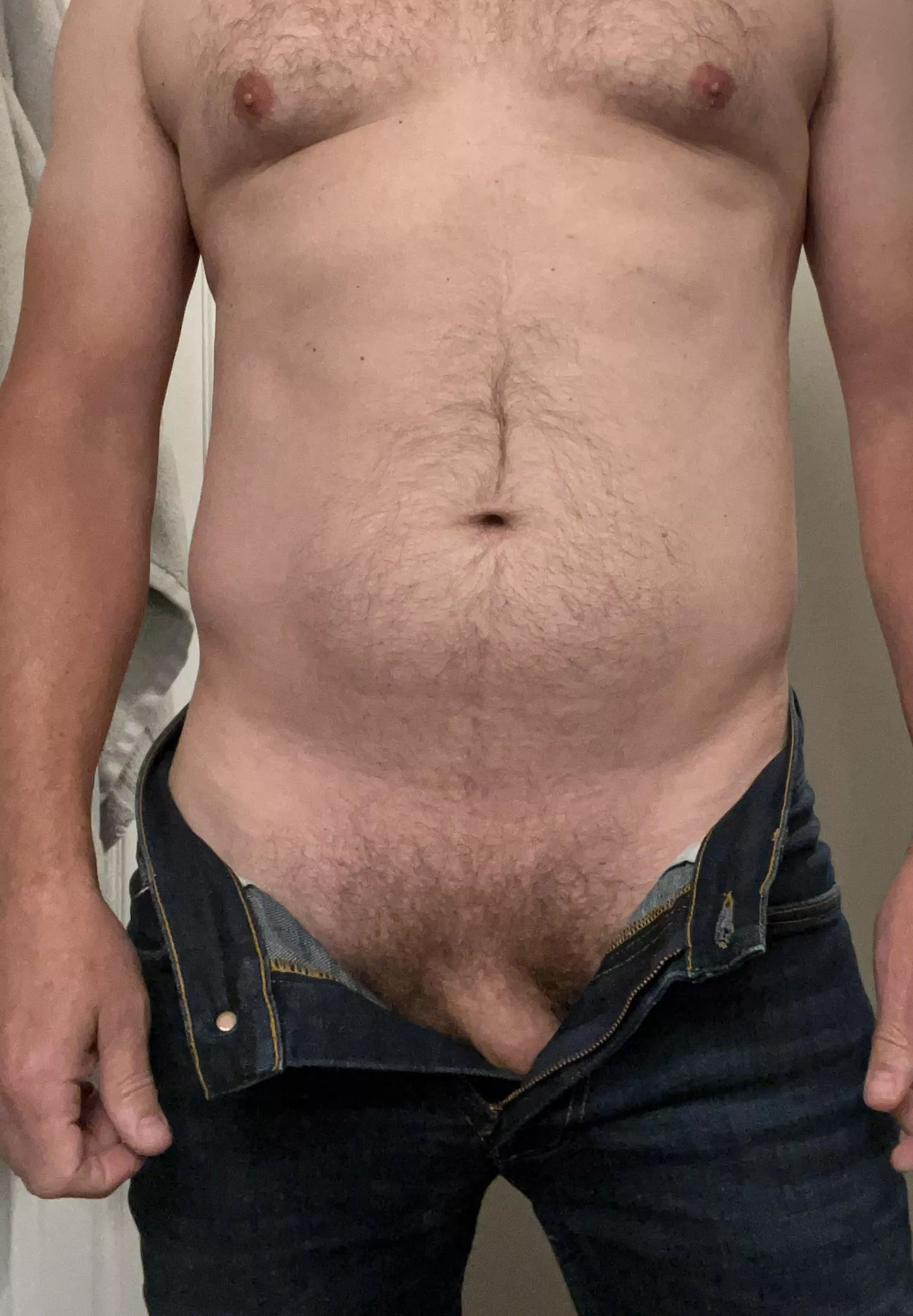 Didnâ€™t want to be another dude with his dick outâ€¦ for now (49) posted by invasivewater