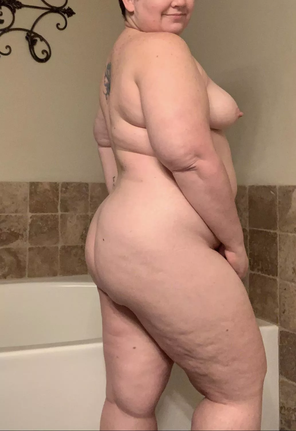 Do you like a chubby southern gal? posted by wholelotabottom