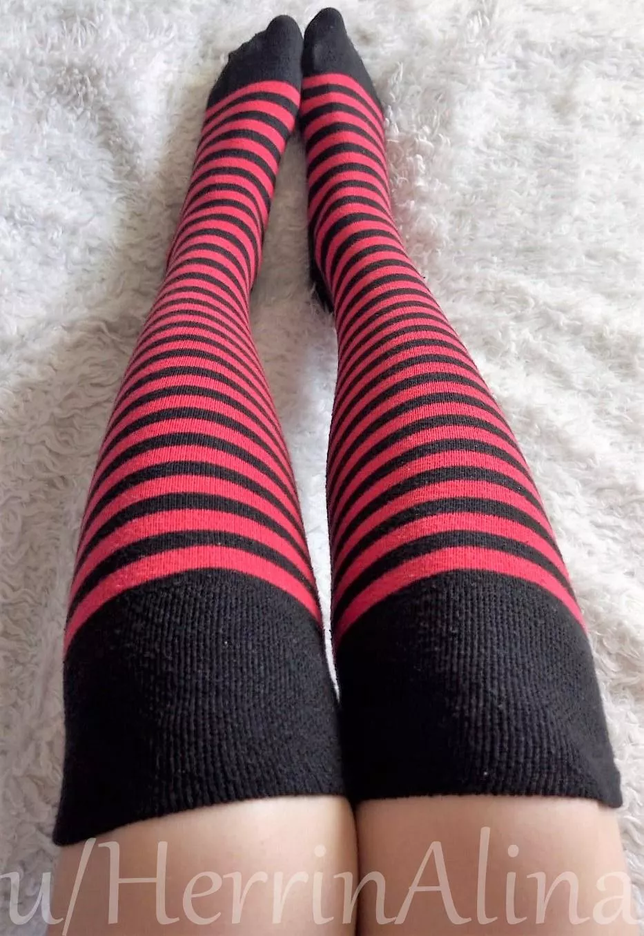 do you like my kneesocks? posted by HerrinAlina