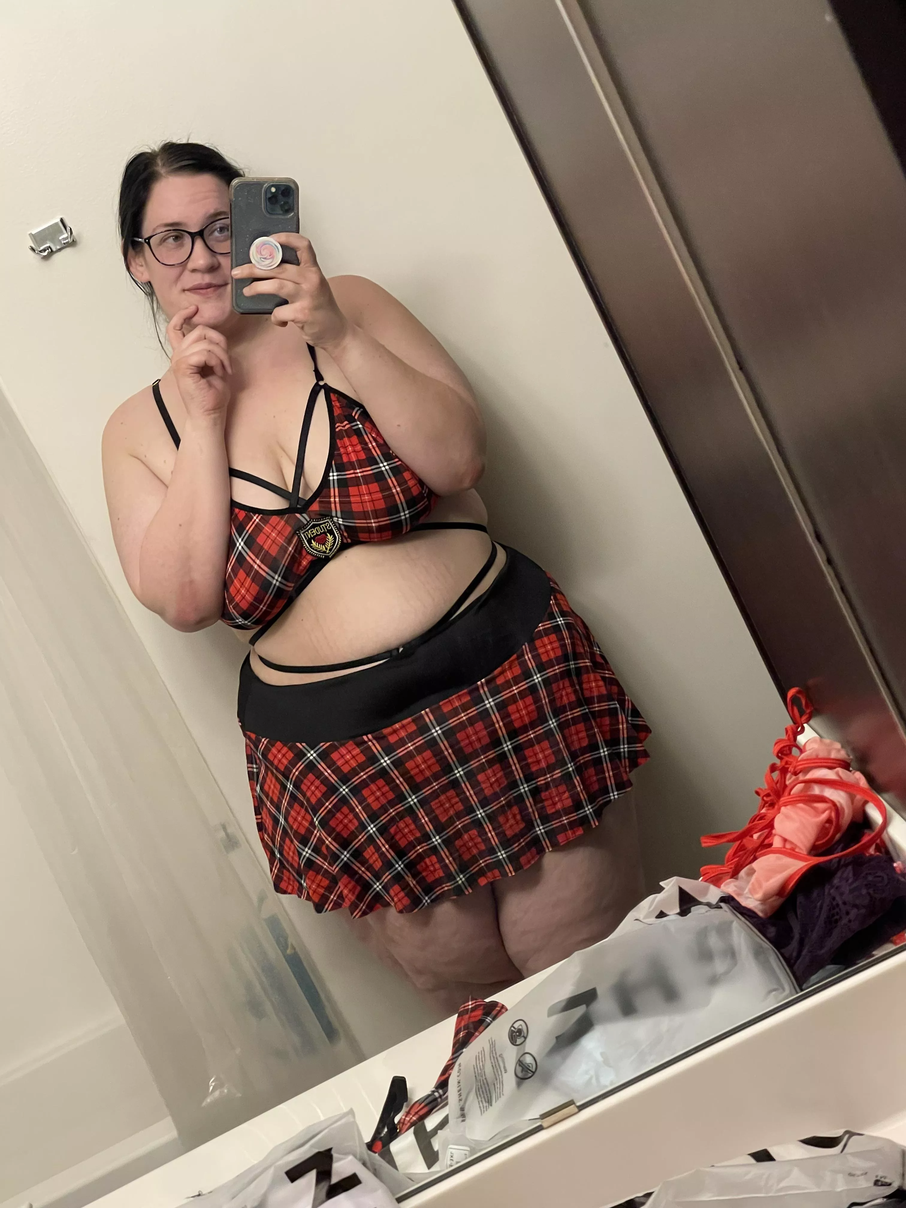 Do you like my school girl outfit? ðŸ˜ˆ posted by xohellokitten