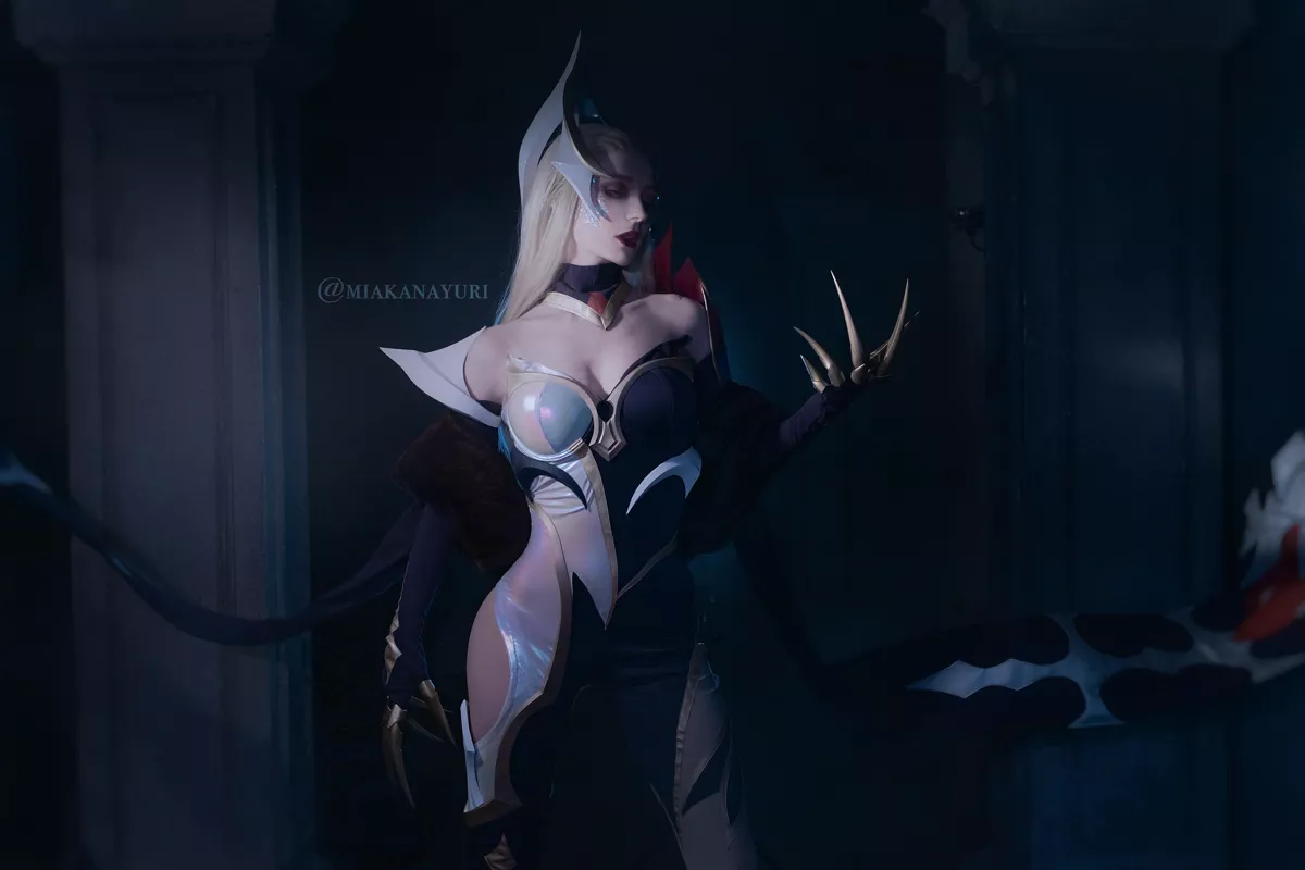 Evelynn Coven by Miakanayuri posted by Miakanayuri