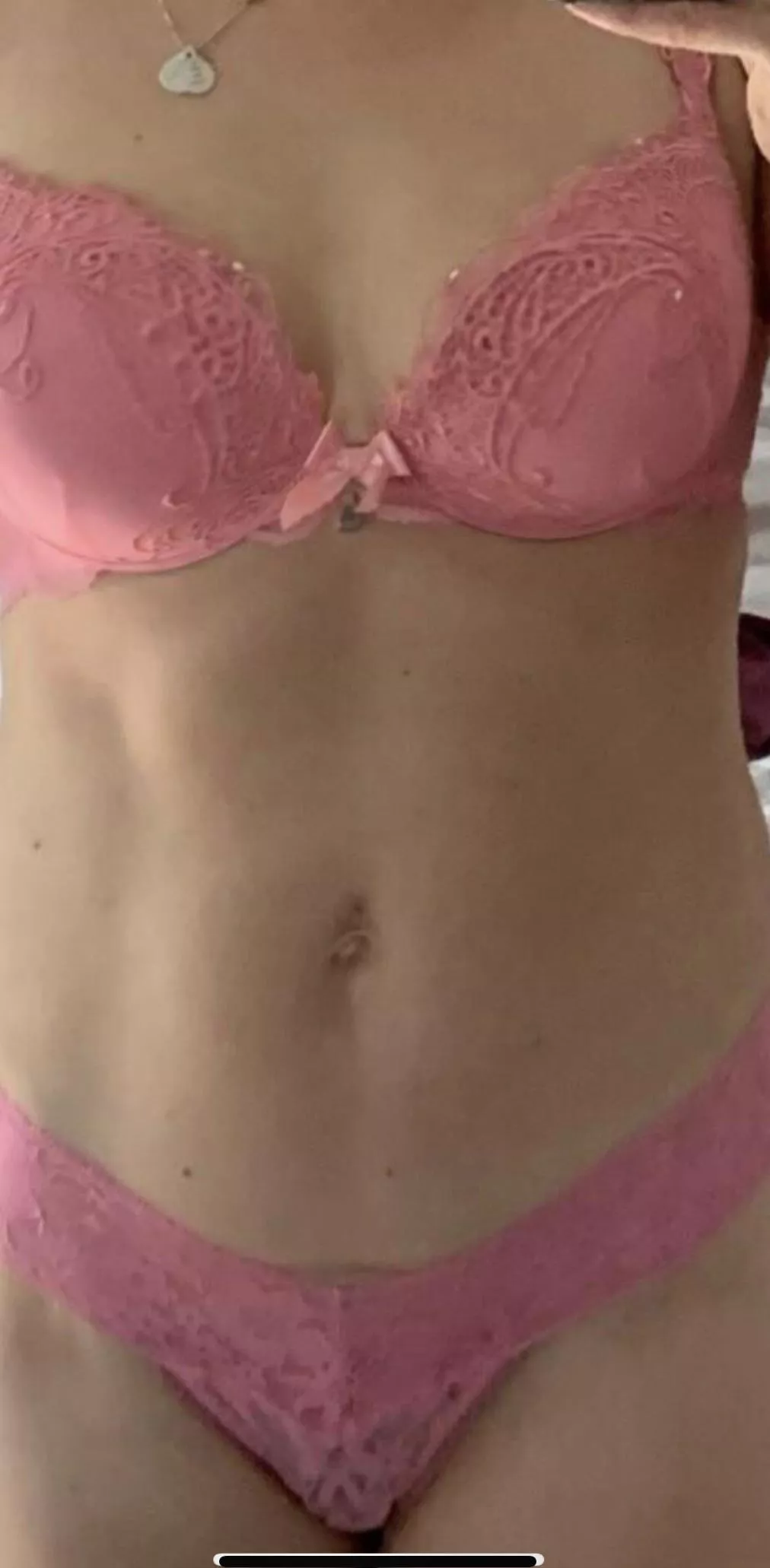 [f] pretty in pink posted by Gurobeeingnaughty