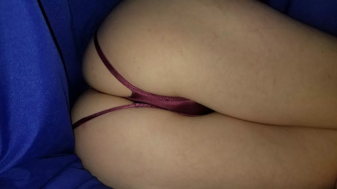 [f] Who wants to join me under the covers? posted by CoupleFilthyAnimals