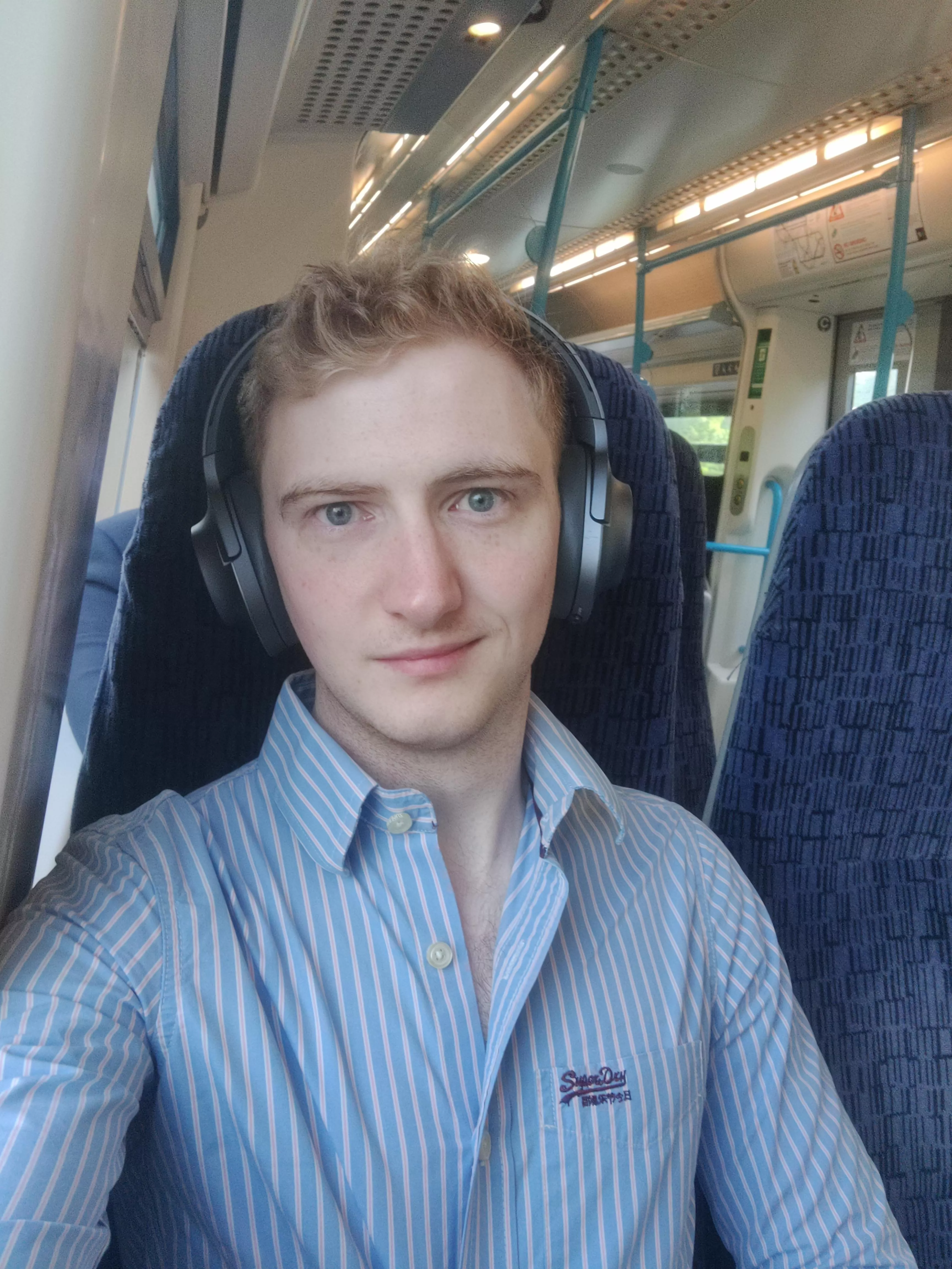 Felt cute on the train home posted by Atomlad360