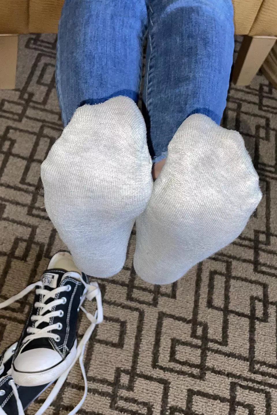 [Female] Sweaty soles! Wanna feel? posted by Kdjcap