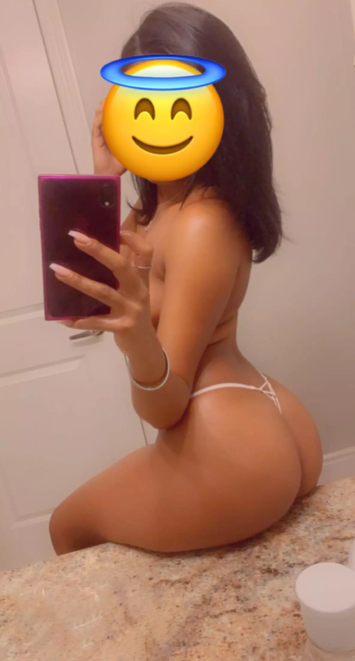 [F]irst post here, do u like my phat latina ass? posted by bouncybootybecky