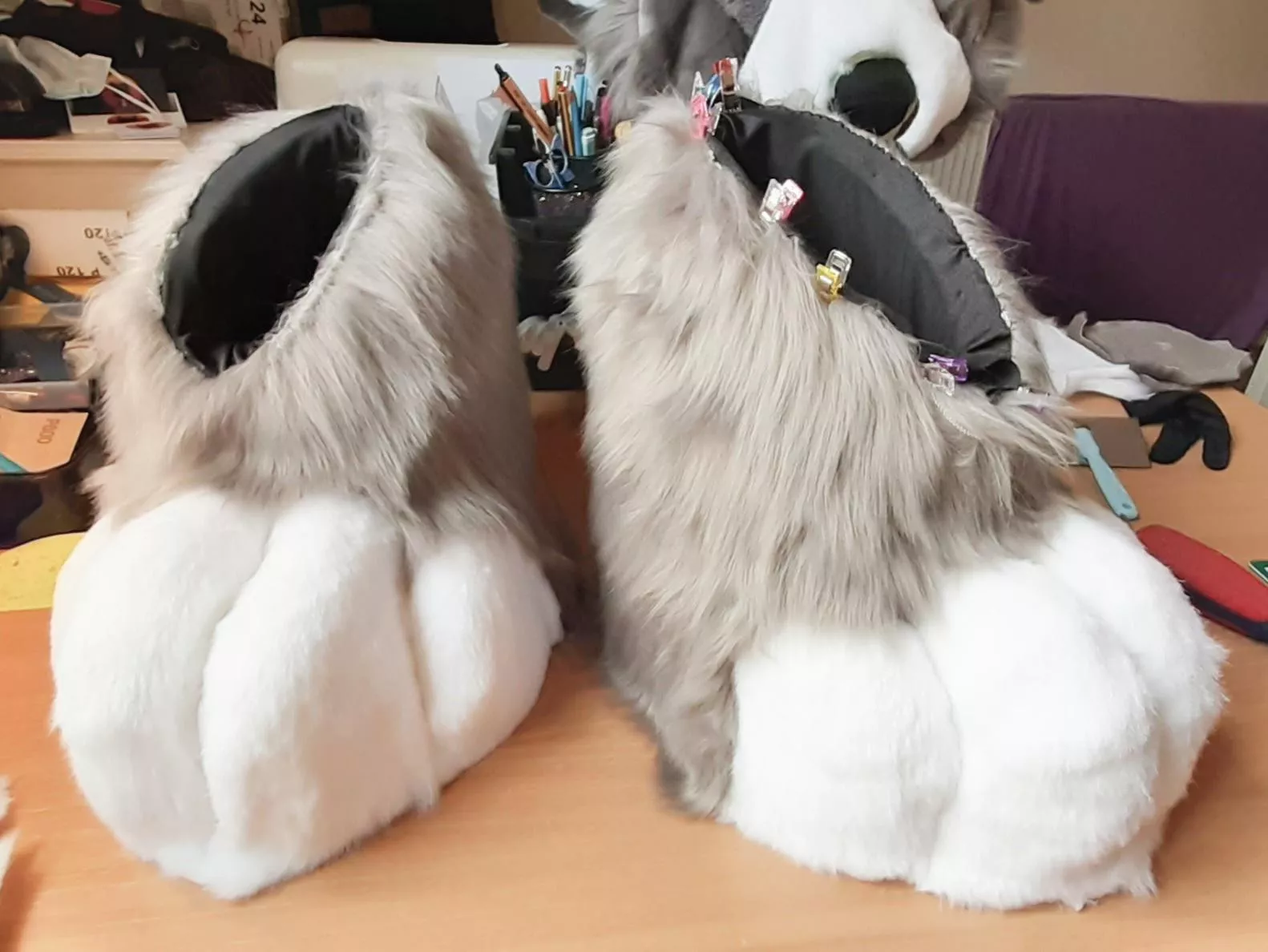 Fursuit Making Stream starting in 5 minutes! Gonna be working on footpawbs and handpawbs, too! :D Link in comments! posted by vaporwagstudios