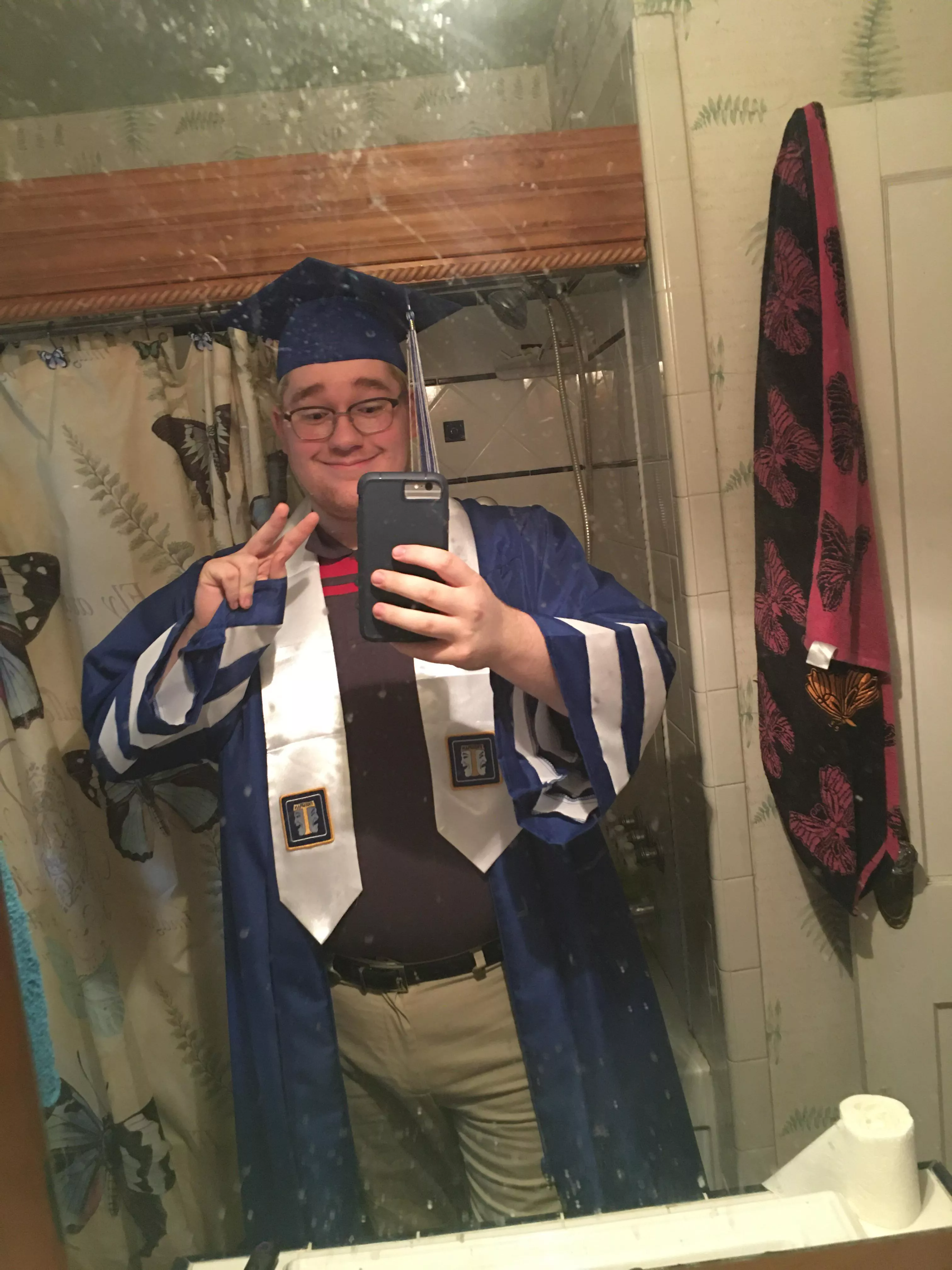 Guess who graduated posted by IceKnightYT