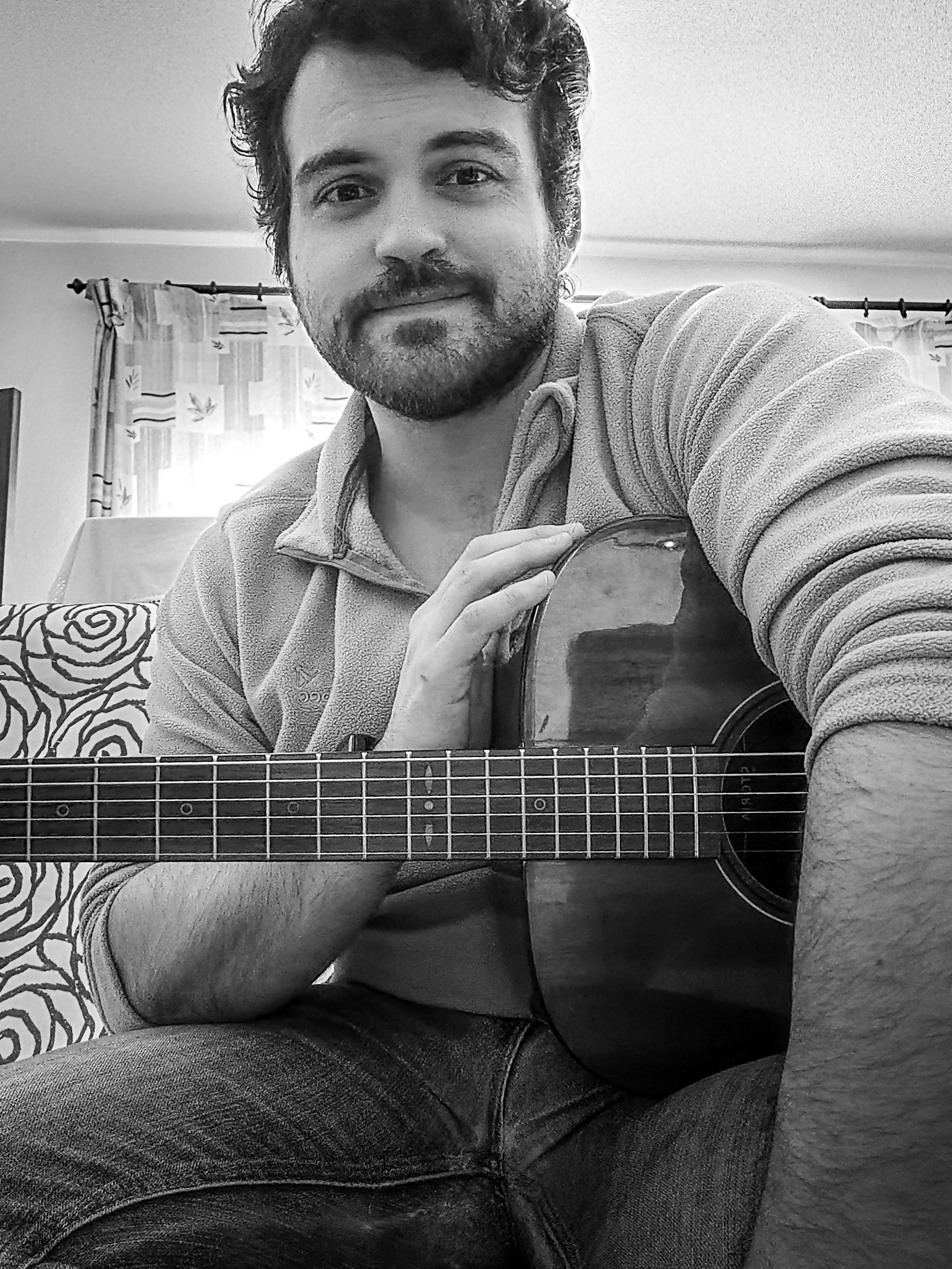 Guitar practice posted by mickaelbdias