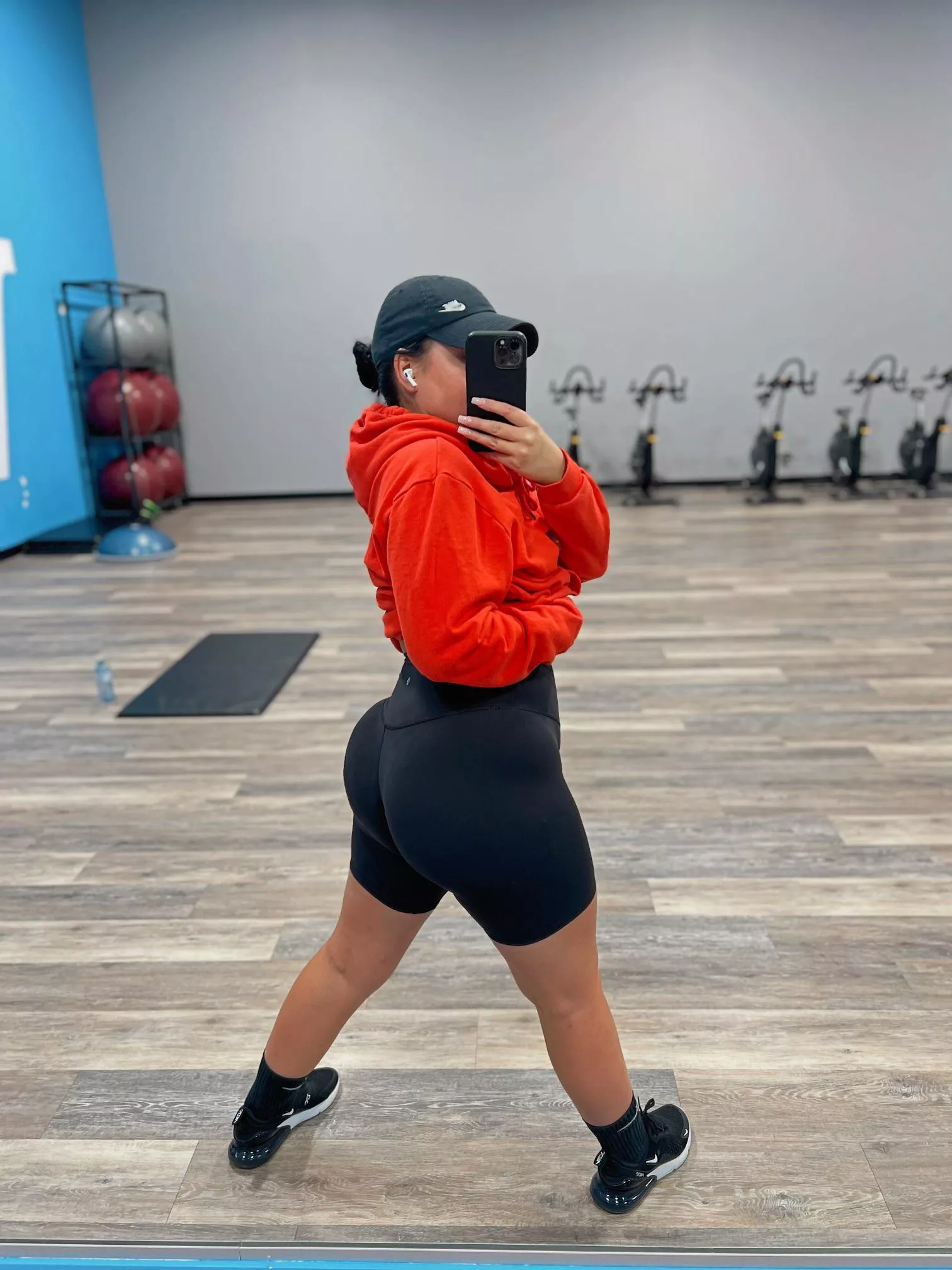 Gym Fit Check 👀 posted by DivineWxo