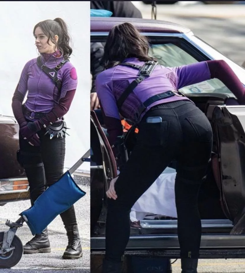 Hailee Steinfeld hawkBooty posted by The_Good_One1