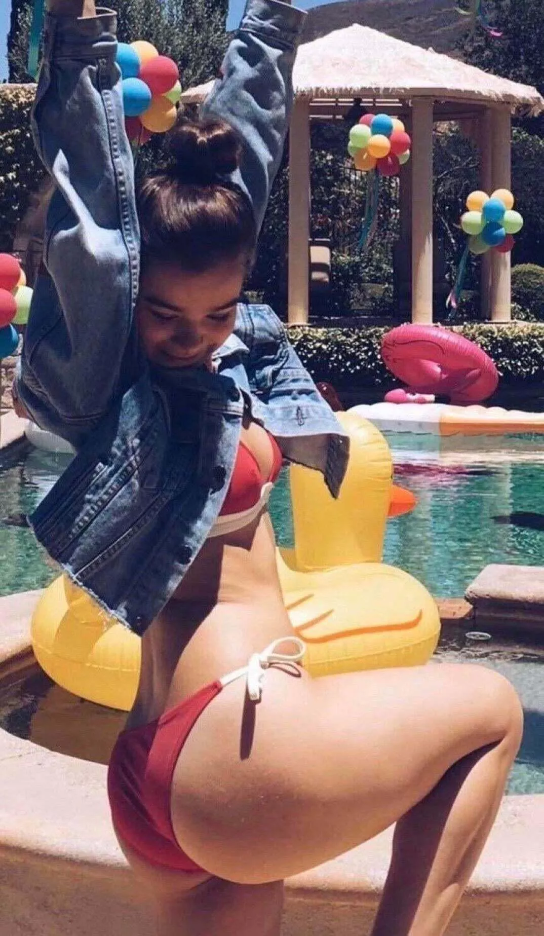 Hailee Steinfeld posted by rikkux2