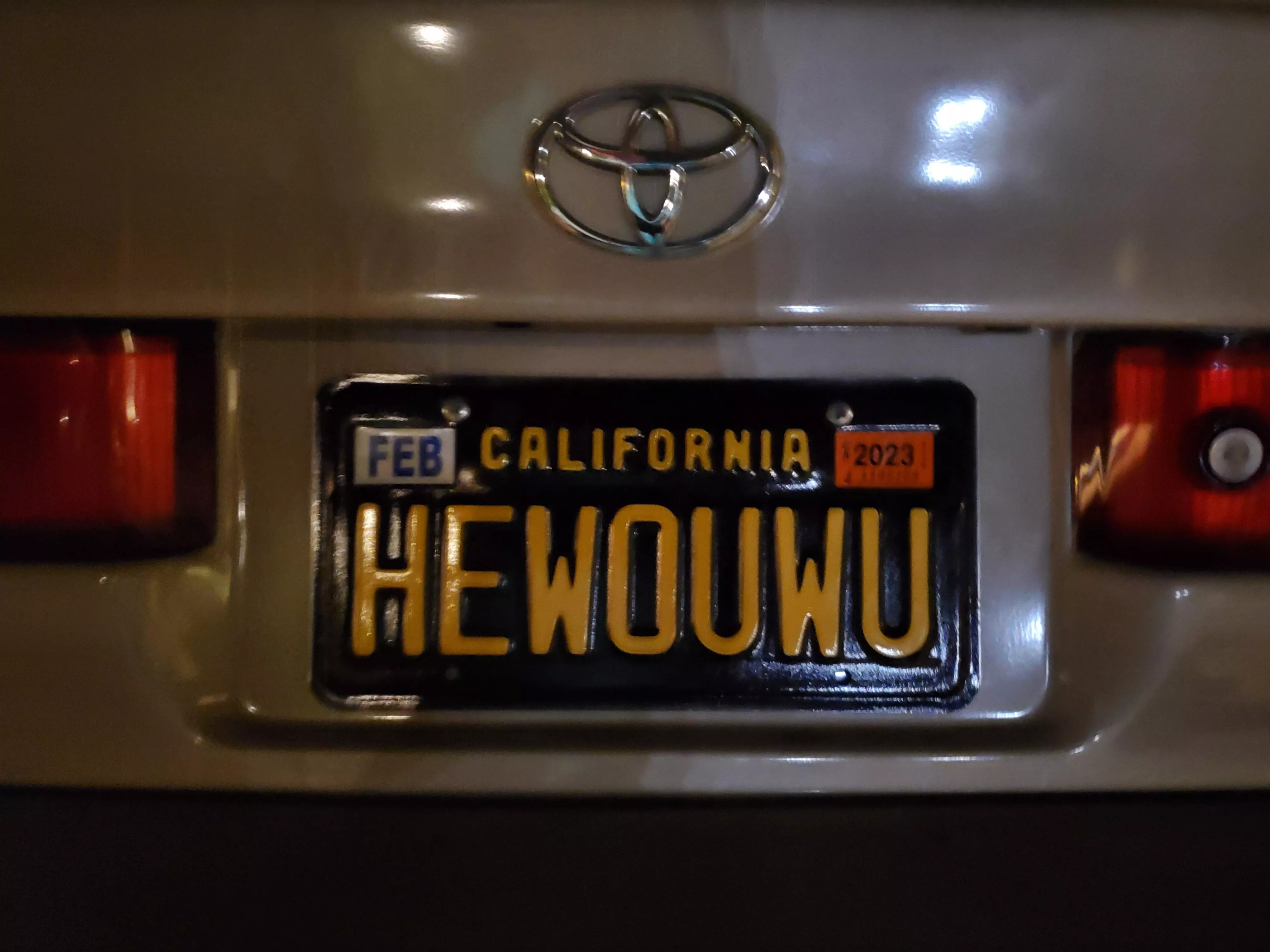 HEWO UWU license plate posted by ConnorRB