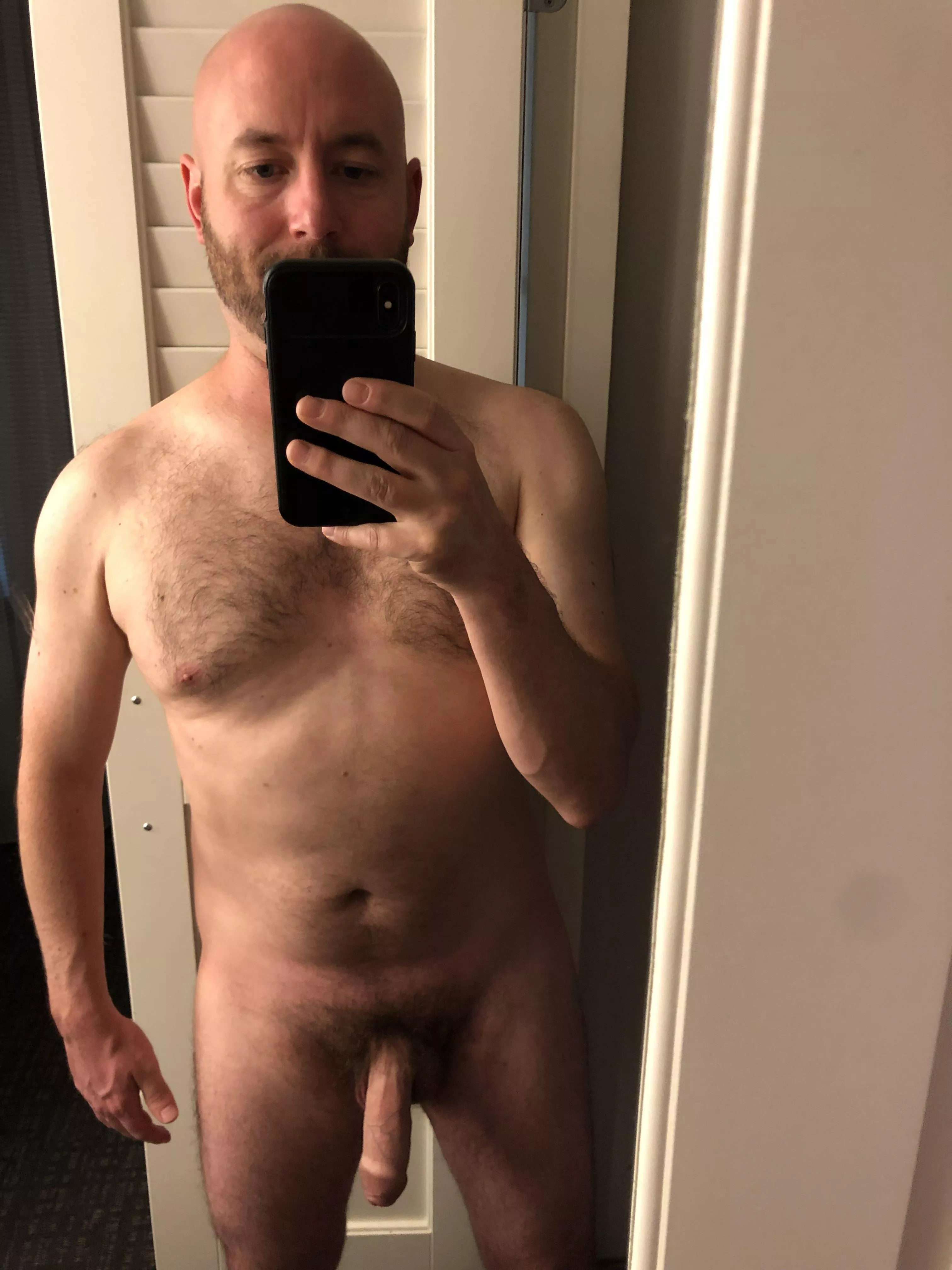 Horny at my hotel. [39]. posted by throwitaway12567