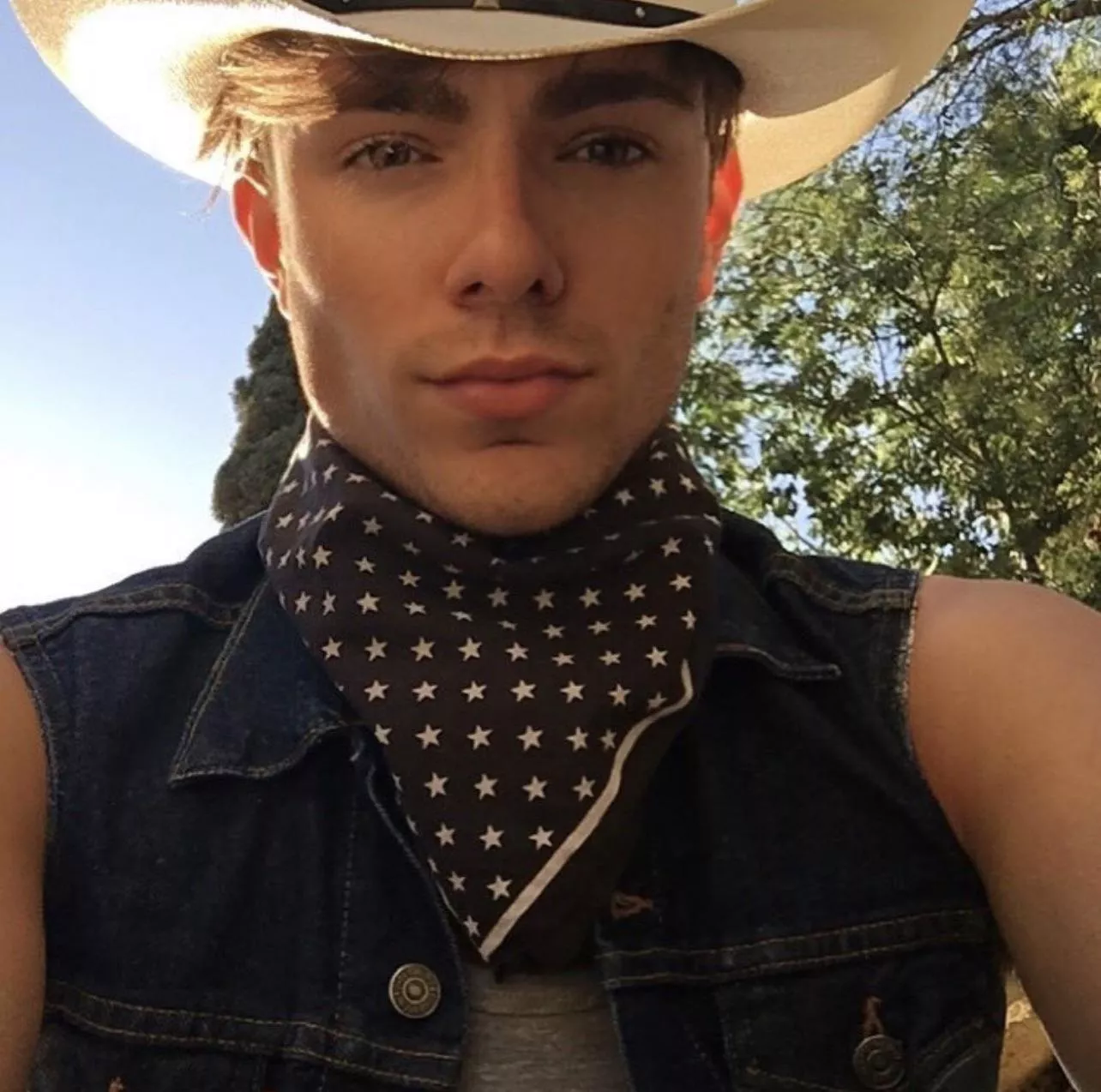 Howdy partner 🤠 posted by ThatSimYouKilled