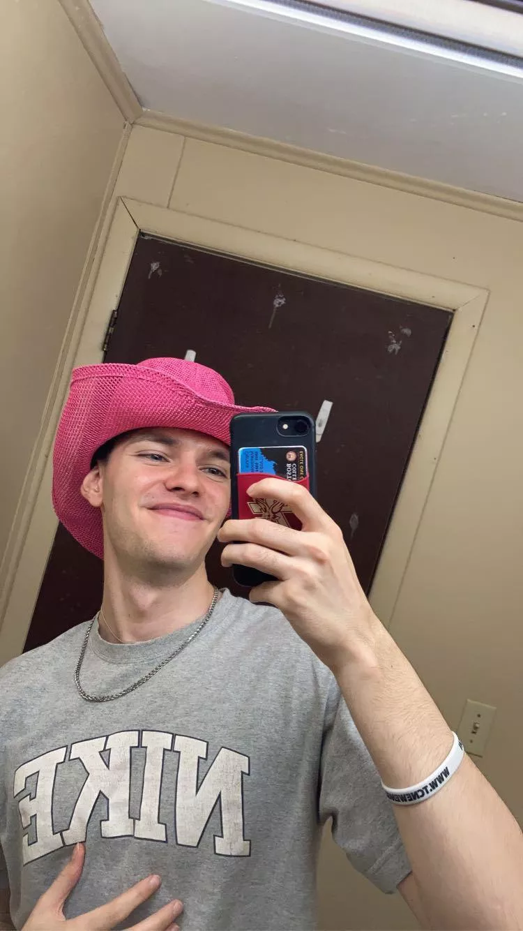 Howdy 🤠 posted by jaime1111111