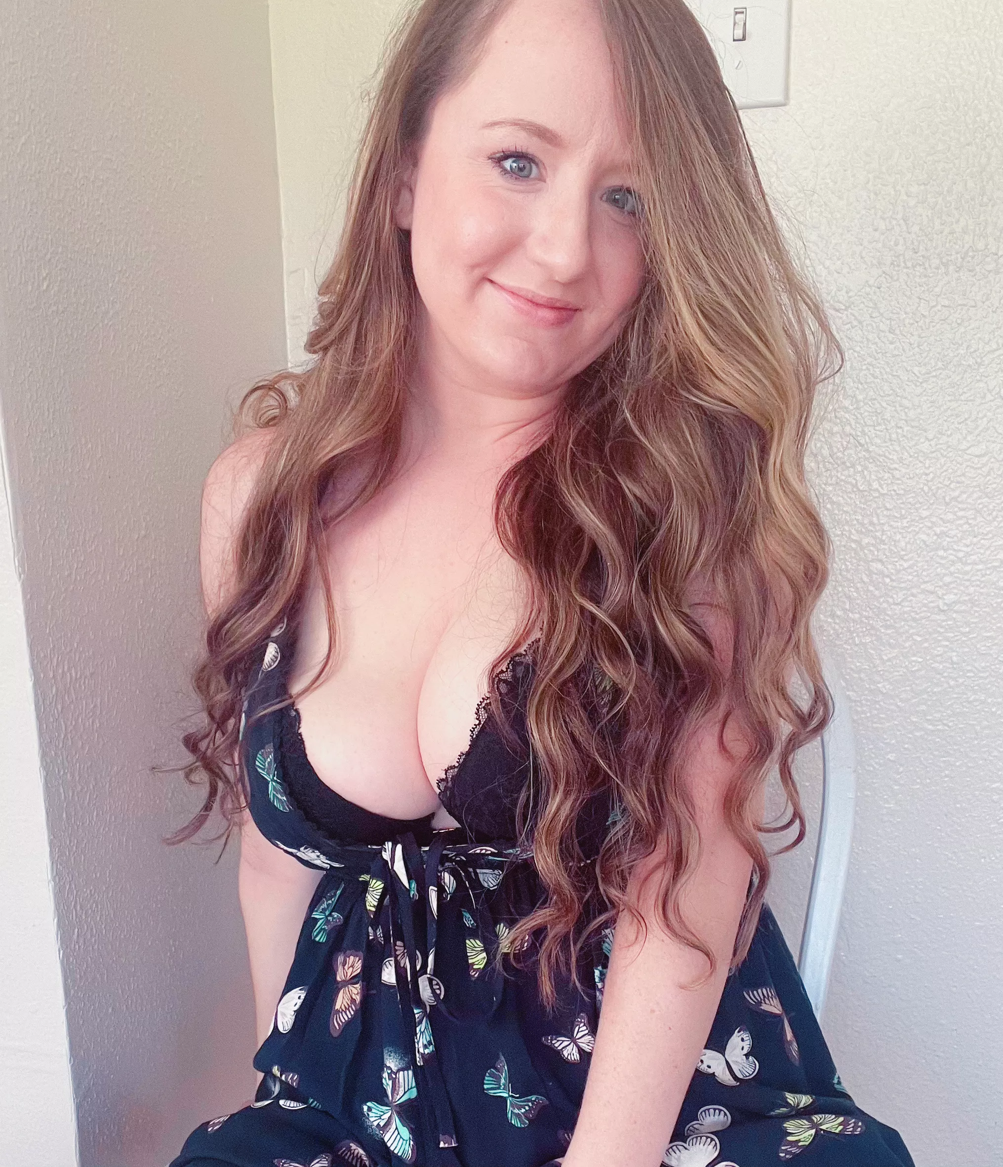 how's my cleavage in this sundress today? posted by msnicenextdoor