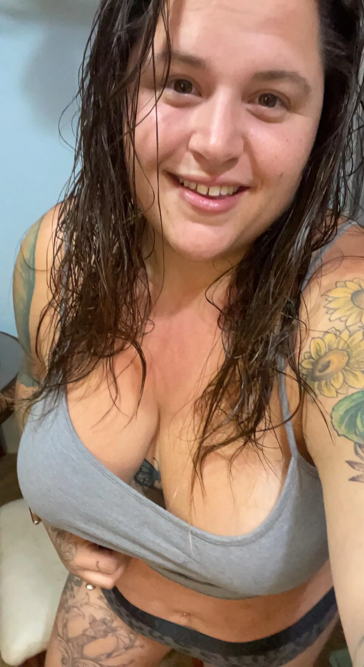 i can be your friday fun! posted by handful_heather420