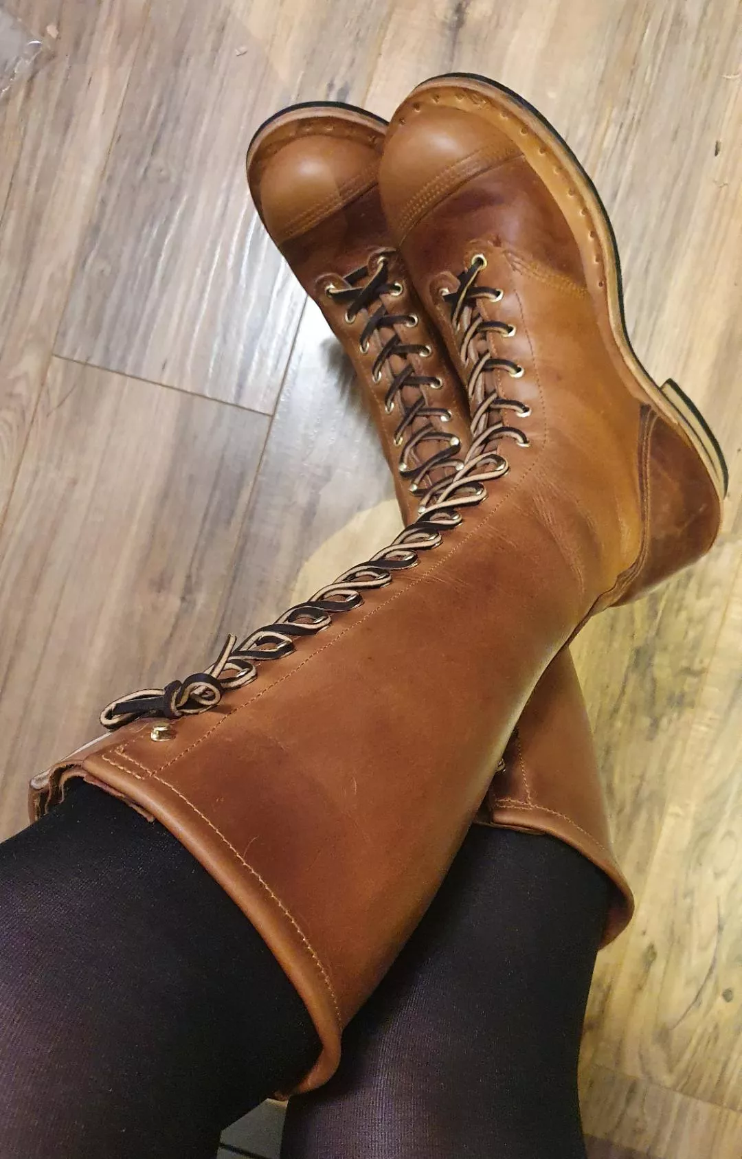 I finished my first pair of tall boots over the weekend. posted by TeraSera