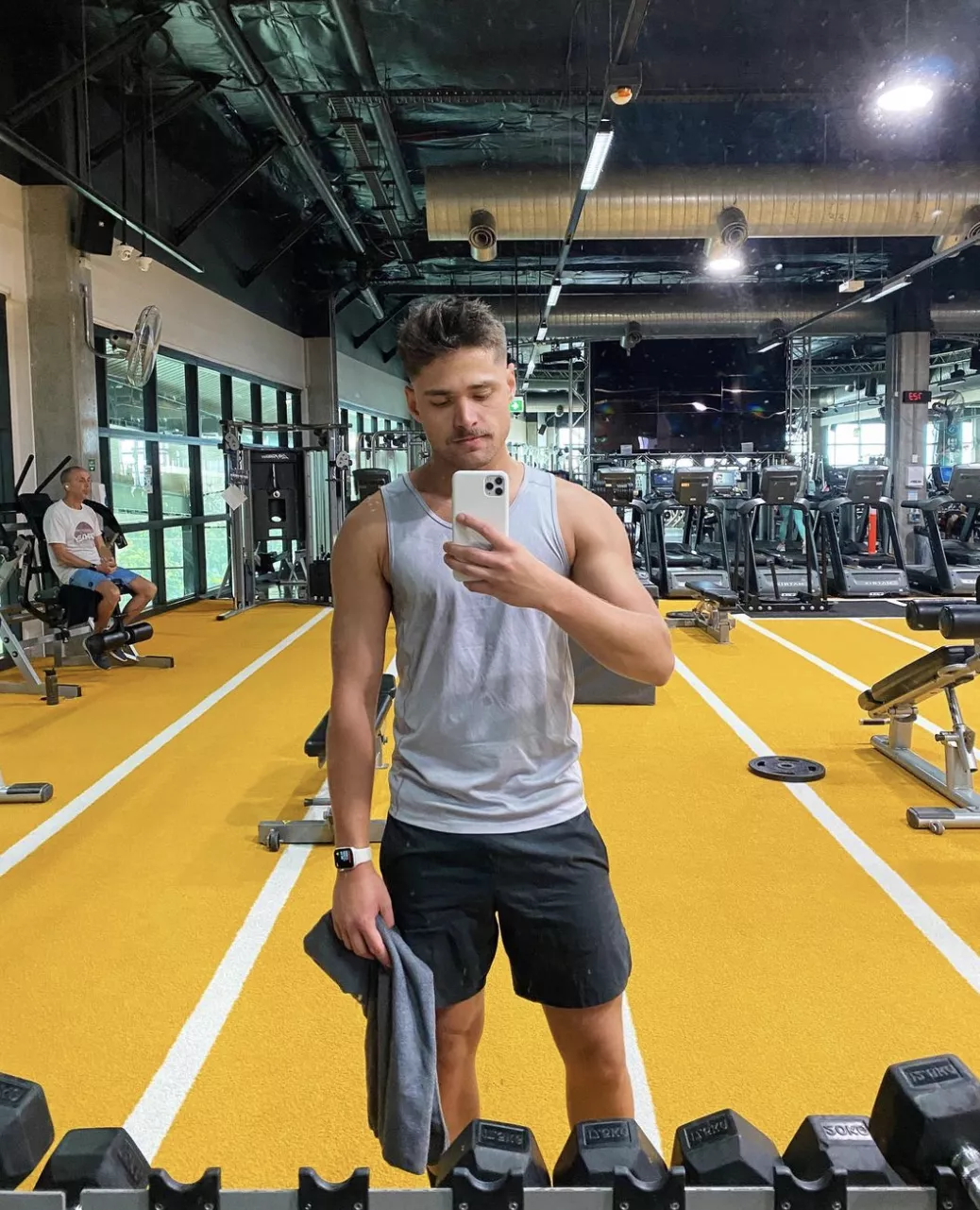 I need a gaybro gymbro partner posted by Only-Painting-5142