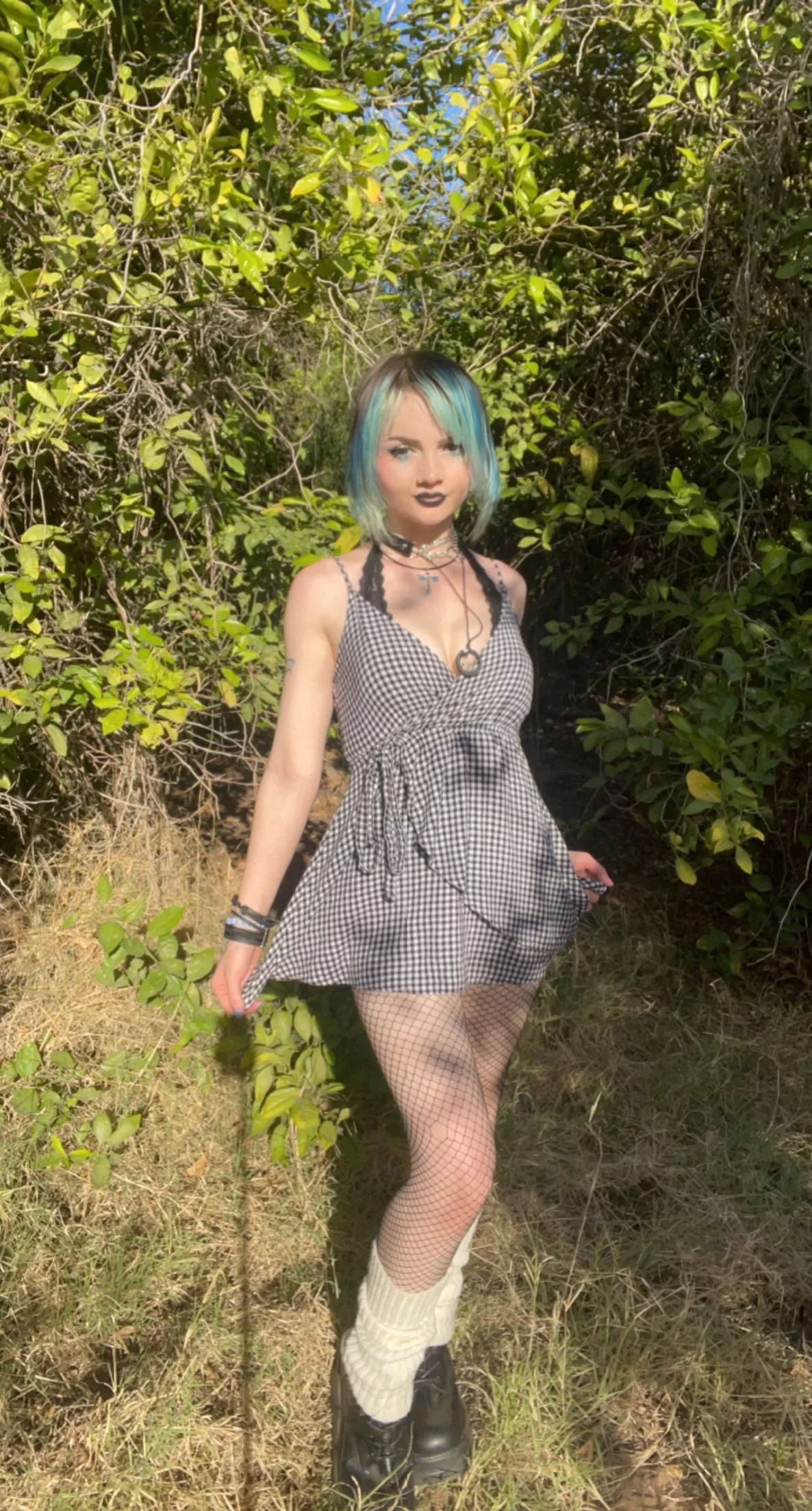 Itâ€™s sundress season, letâ€™s get bareback in the woods ðŸ¥µ posted by allthatrecoil